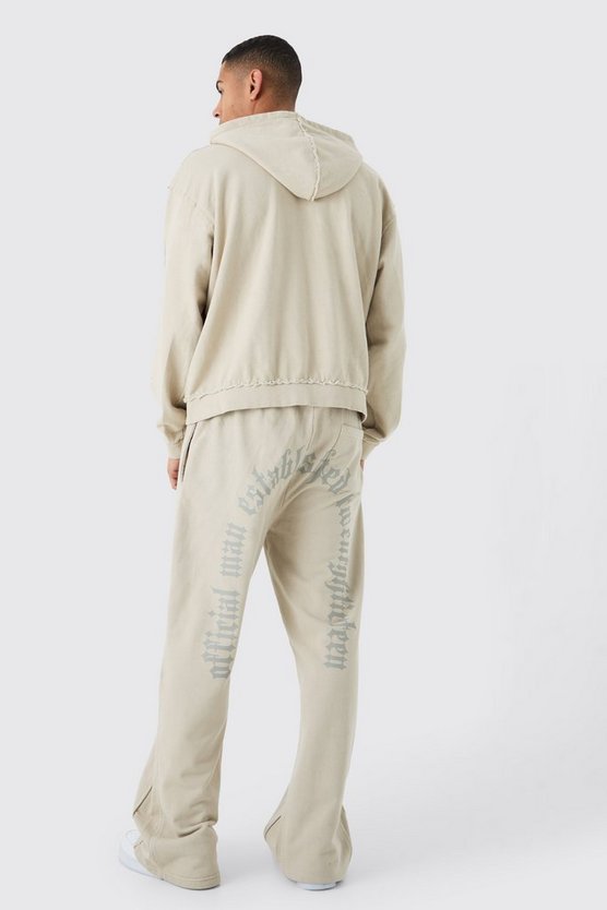 Kastiger Oversize Hoodie mit rohem Saum
