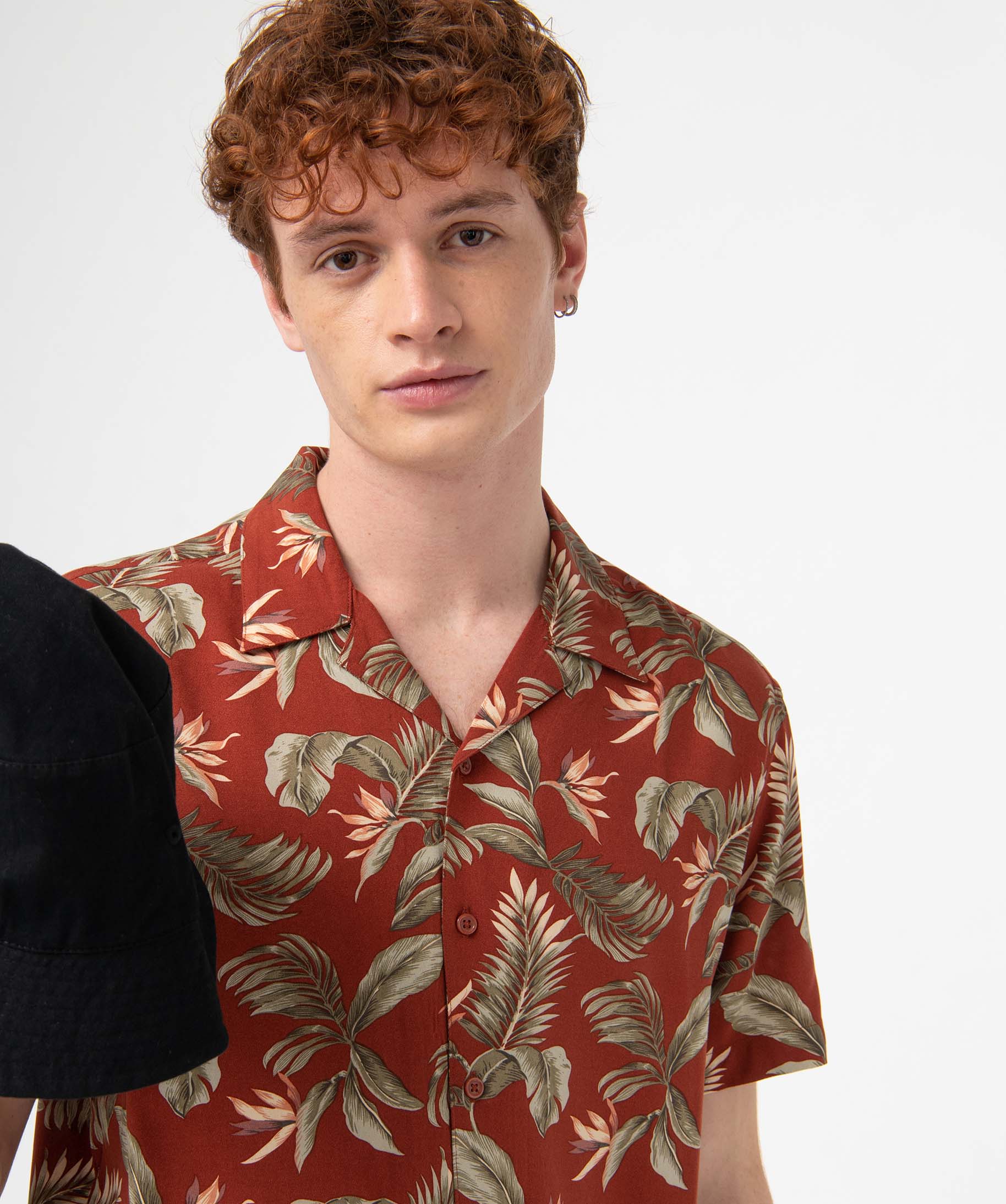 Chemise homme à manches courtes en viscose fluide imprimée imprime | GEMO