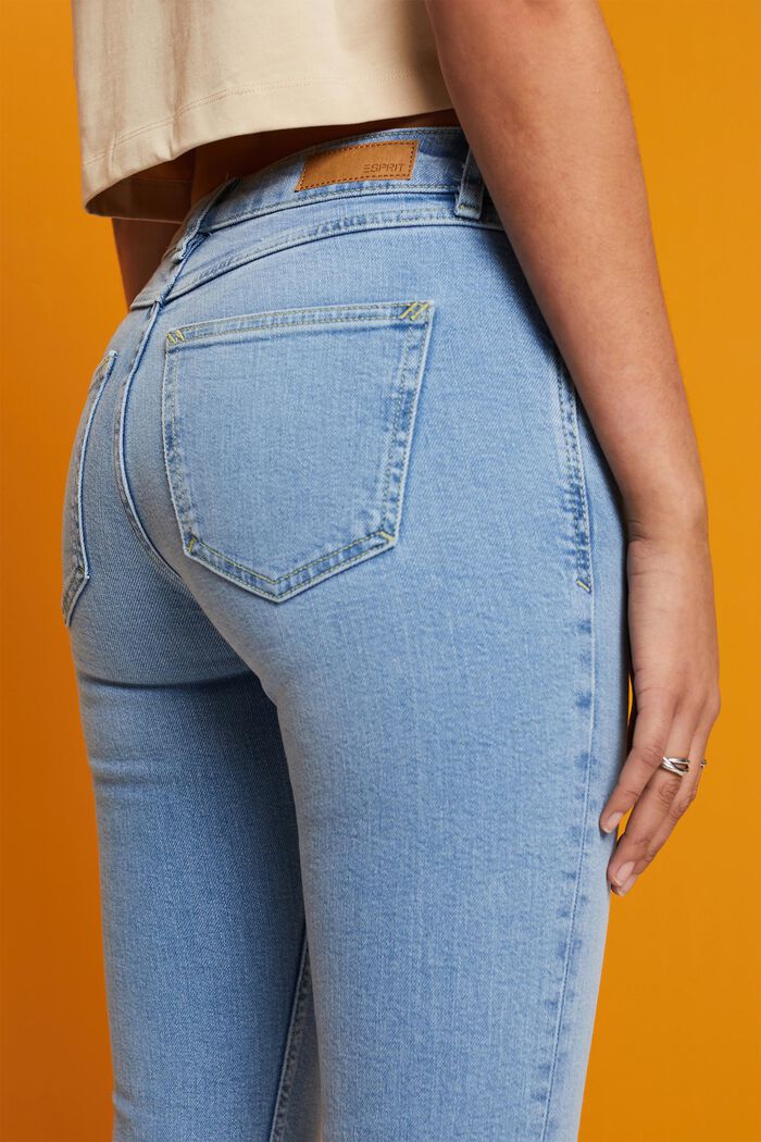 Schmale Jeans mit mittlerer Bundhöhe