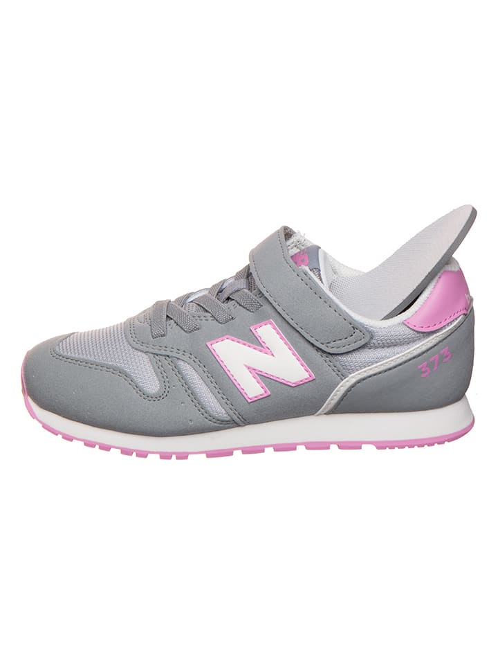 New Balance Sneakers in Grau günstig kaufen