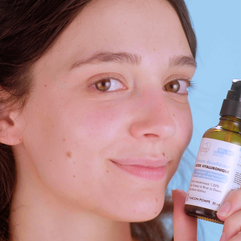 Clemence & Vivien SERUM DESALTERANT A L'ACIDE HYALURONIQUE SERUM DESALTERANT A L'ACIDE HYALURONIQUE
