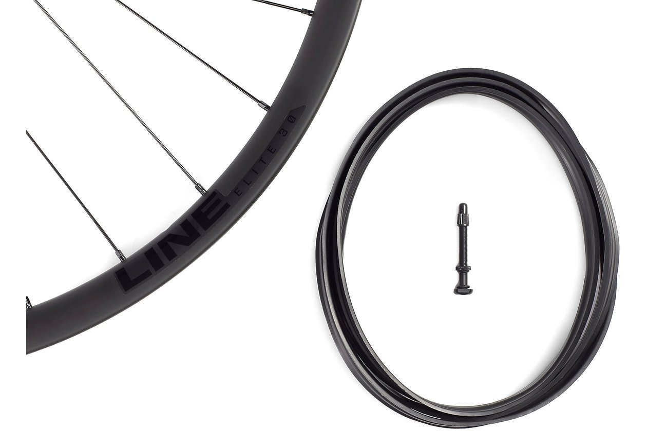 Bontrager Line Elite 30 TLR Boost 29 Carbon Vorderrad