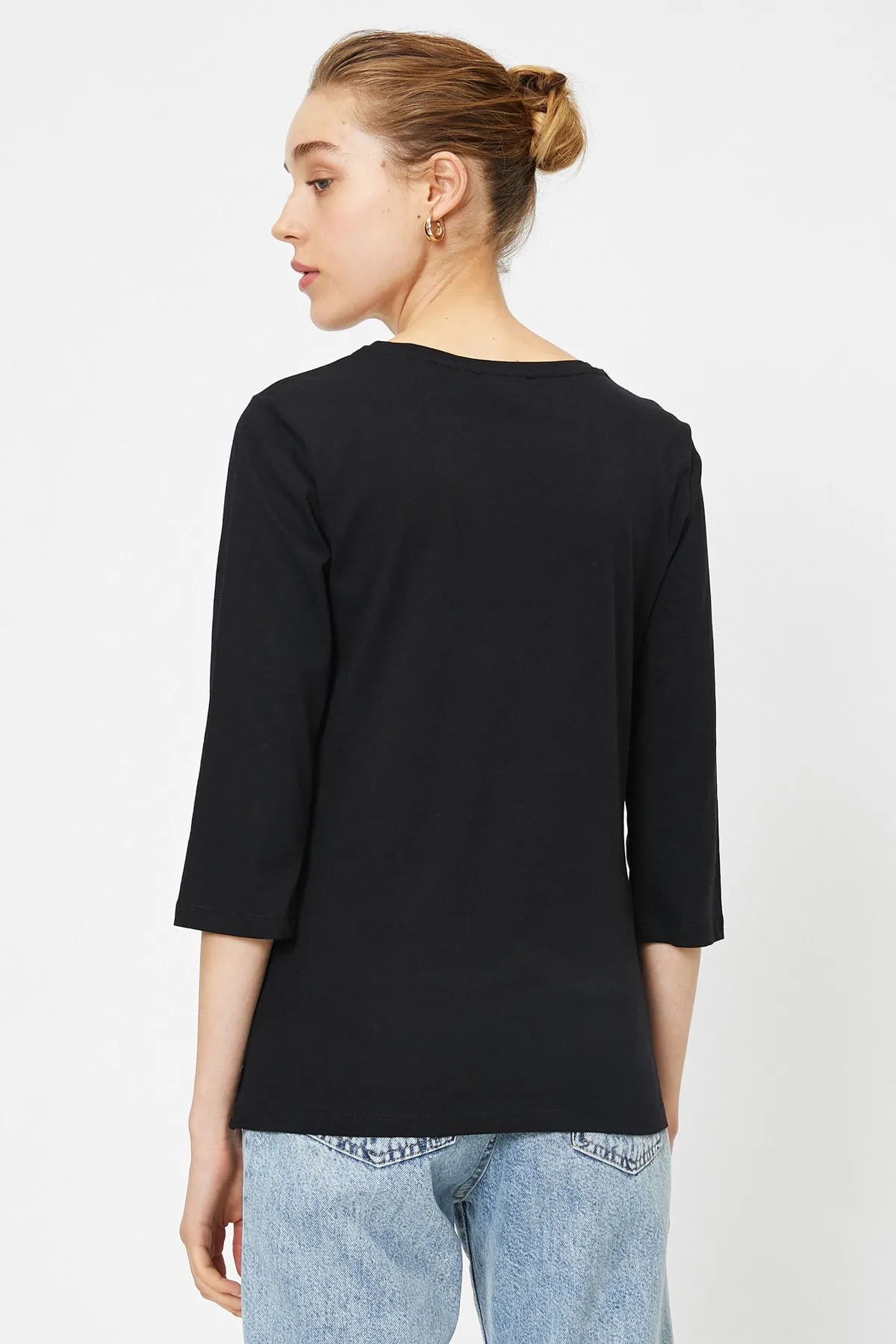 Koton  Schwarzes Damen-T-Shirt 9YAP13395EK