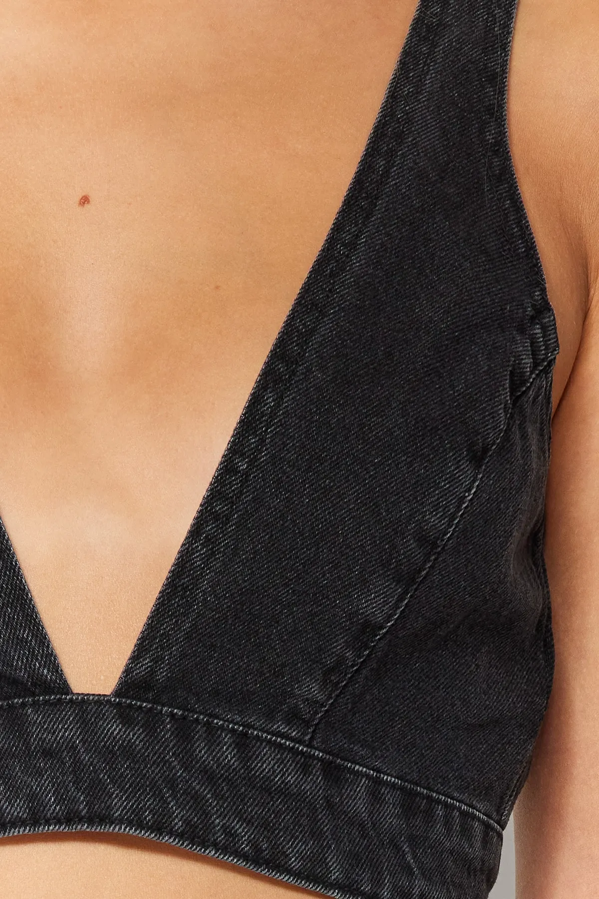 Trendyol Collection  Anthrazitfarbenes Crop-Denim-Bustier TWOAW24BS00000
