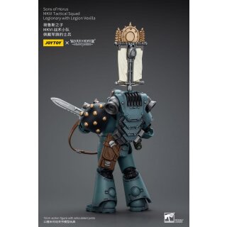 Warhammer: The Horus Heresy Actionfigur: Sons of Horus - MKVI Tactical Squad Legionary with Legion Vexilla