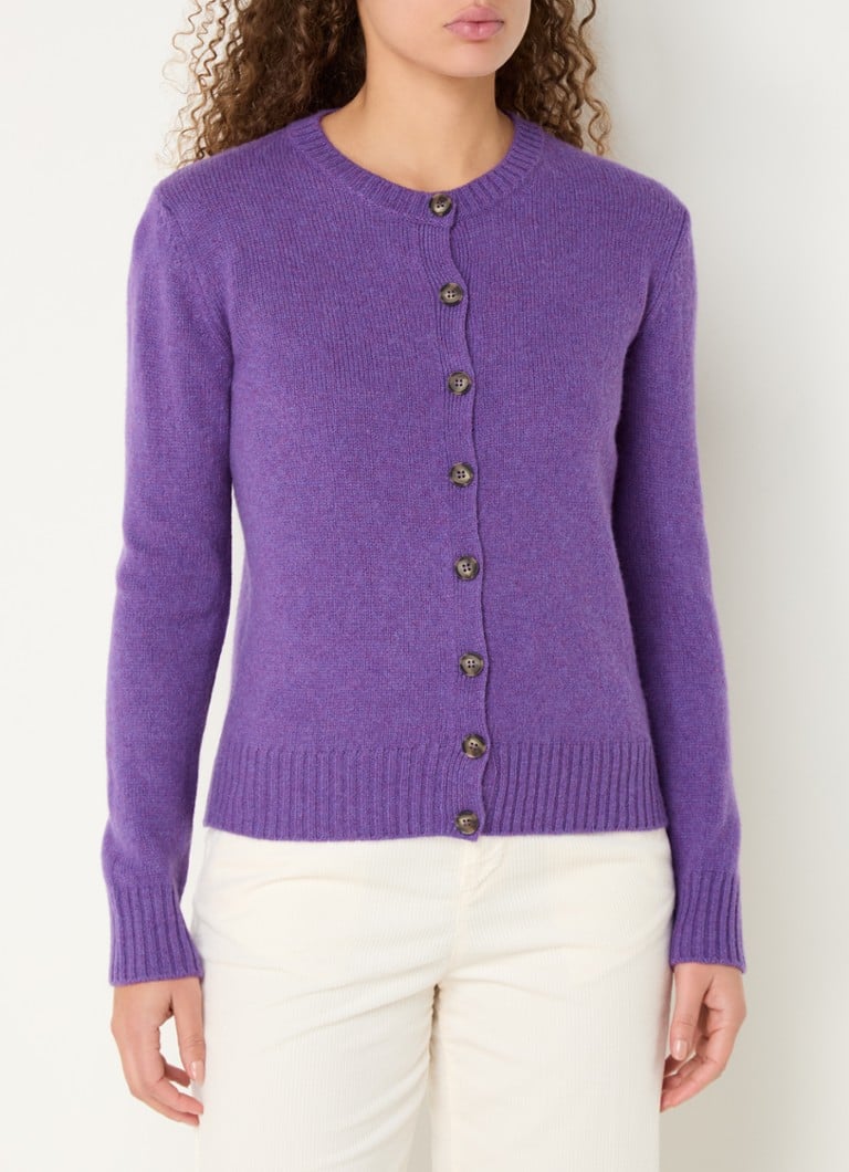 Cardigan Benetton cu guler rotund, confecționat din lână fină.