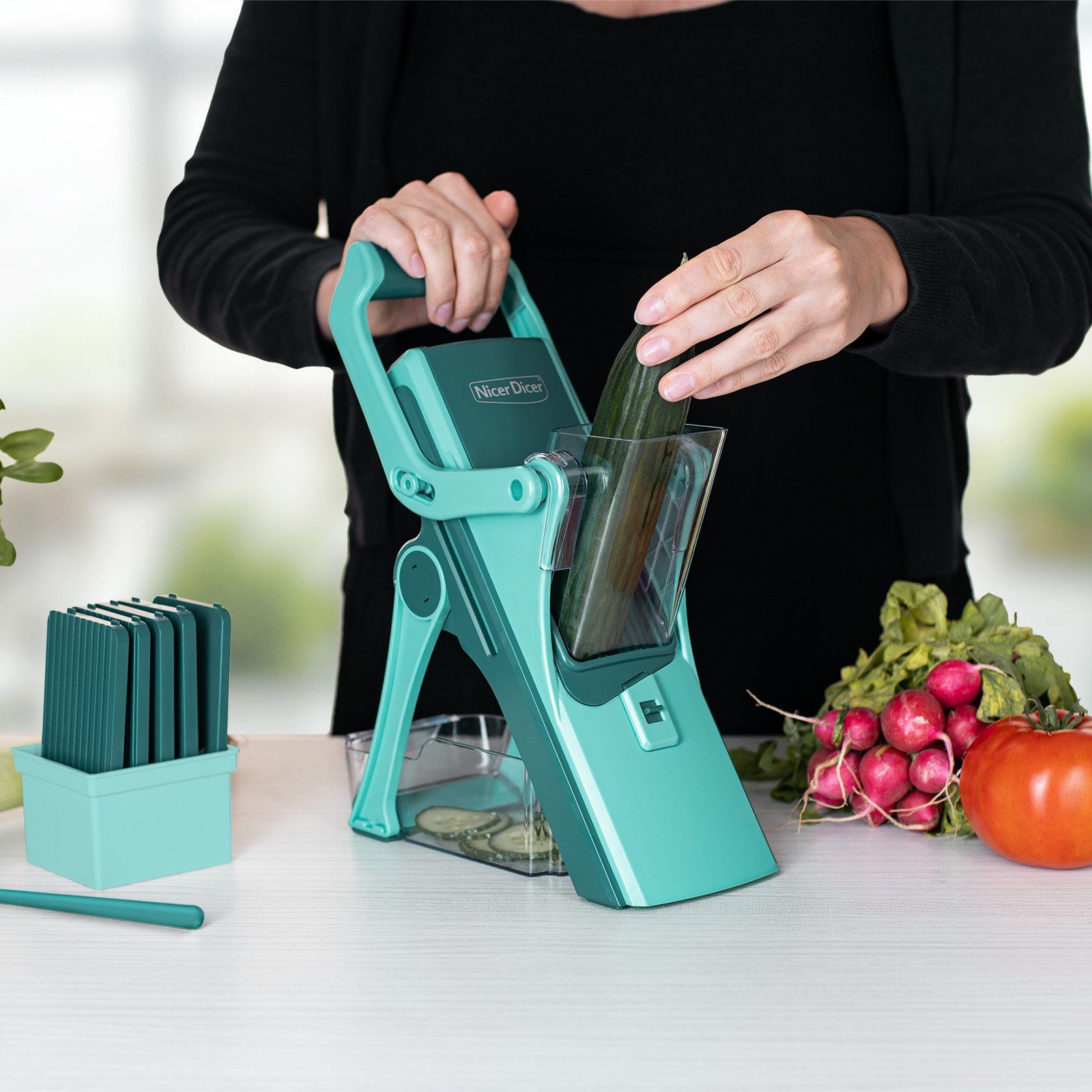 Genius Gemüsehobel Genius Nicer Dicer Mando Gemüseschneider 12-tlg., Gemüsehobel manuell, (12 tlg., Deluxe Set), extra-scharfe Klingen aus Edelstahl in G-NOX-Qualität