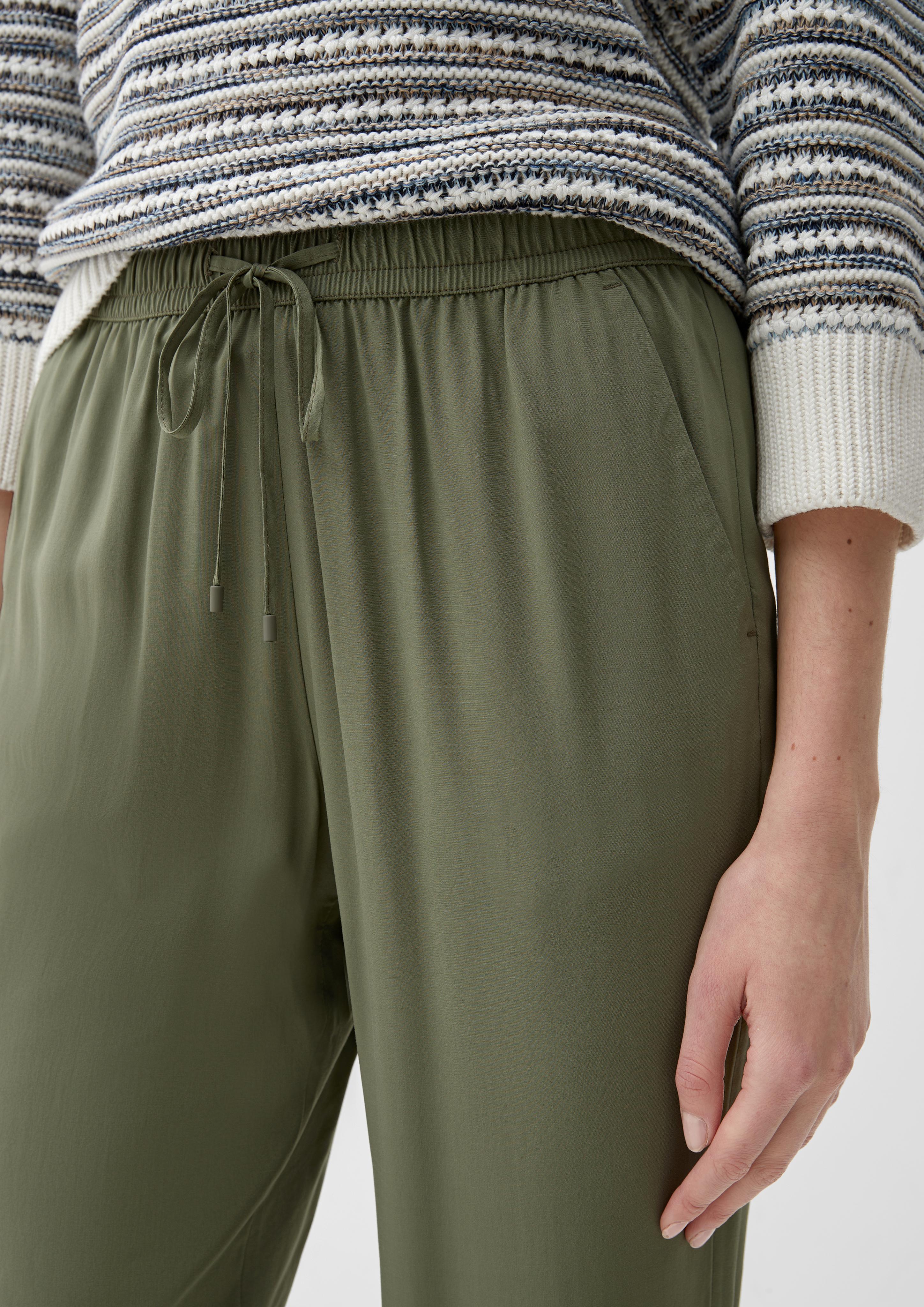 Relaxed: Hose aus reiner Viskose  2132619-7928