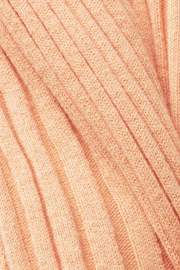 Asymmetrischer, gerippter Pullover aus Seidenmix