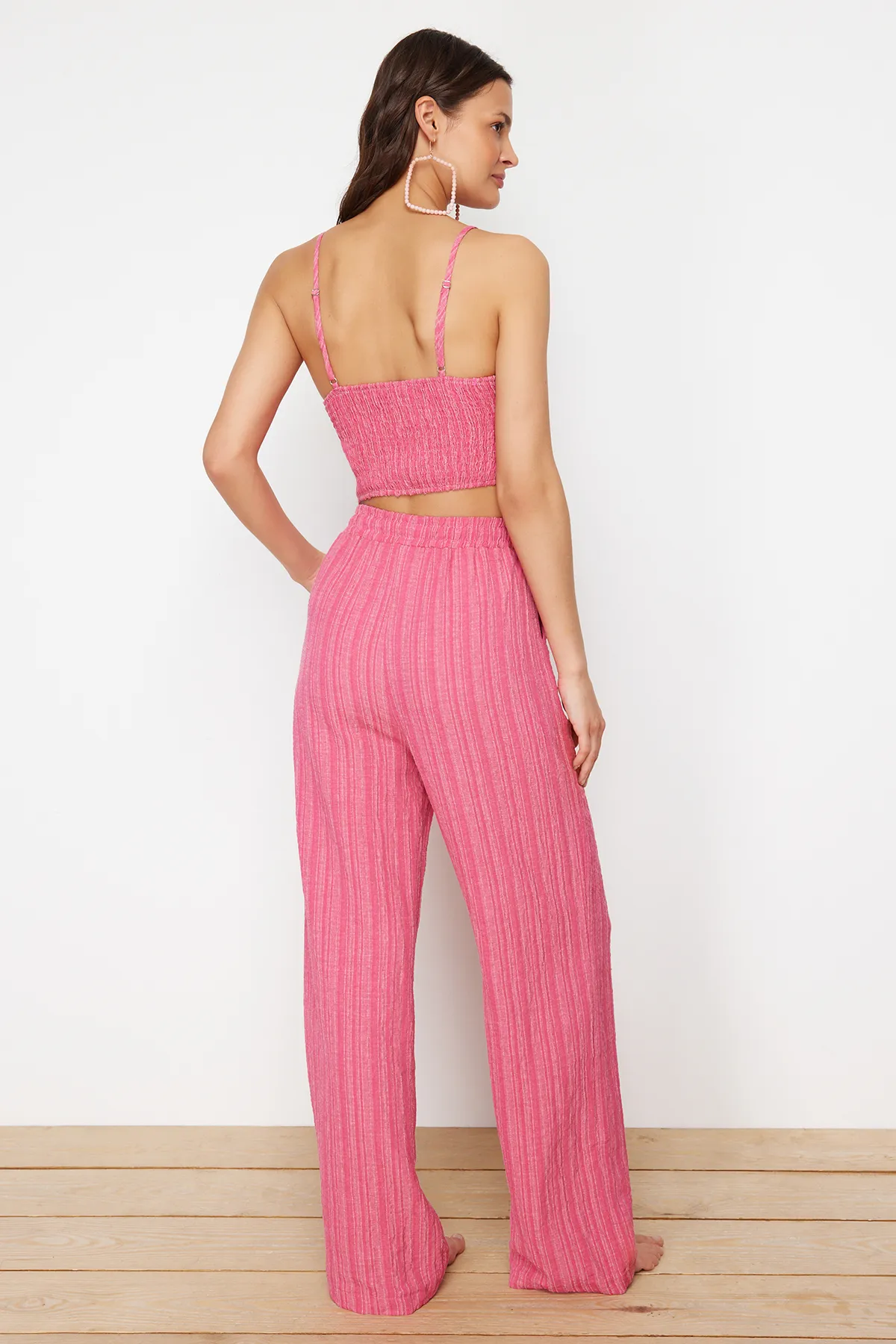 Trendyol Collection  Fuchsia gewebtes Blusen-Hosen-Set TBESS24AU00076