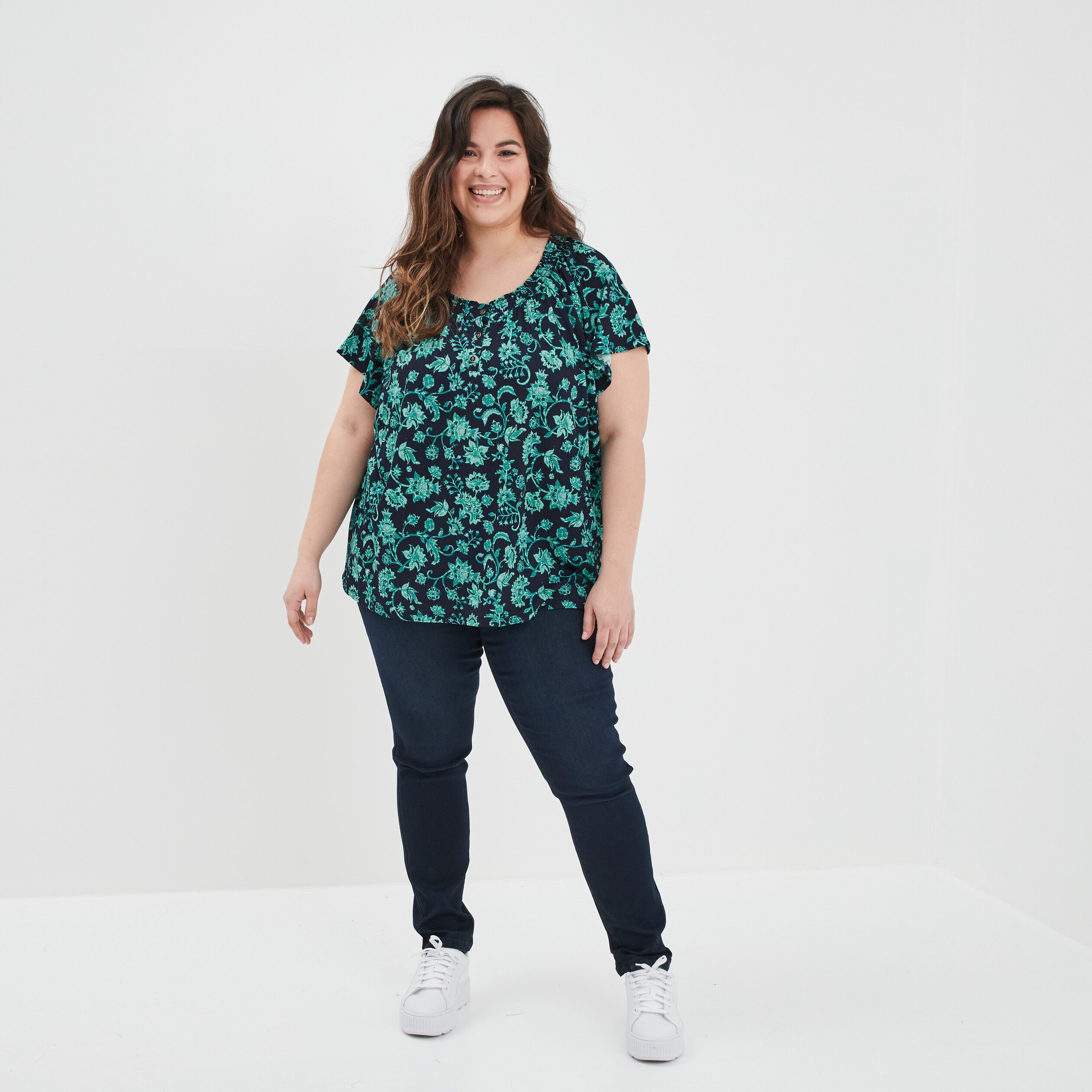 T-shirt col smocké manches courtes bleu marine femme grande taille | La Halle