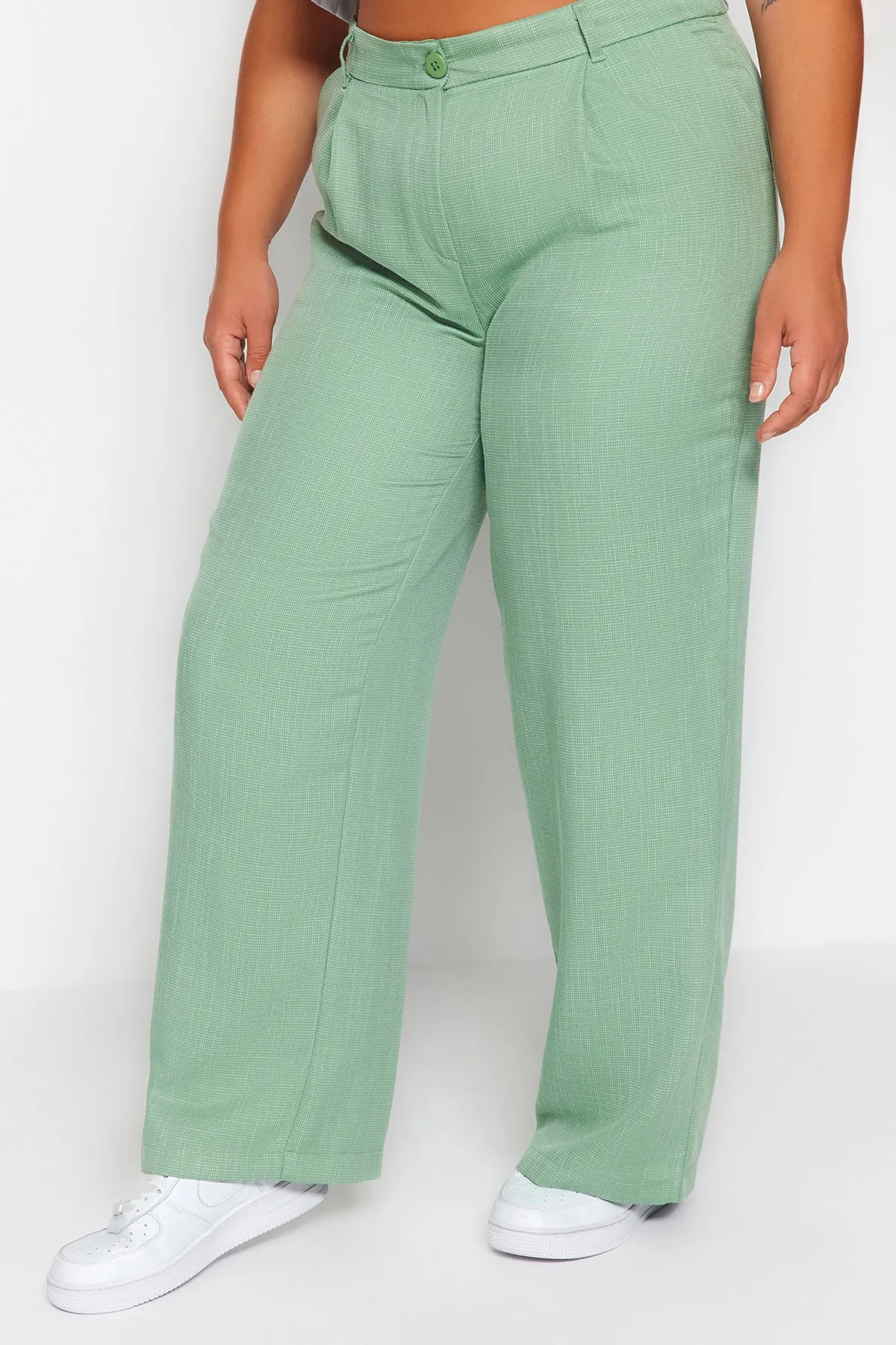 Trendyol Curve  Grüne gewebte Hose in Leinenoptik TBBSS23AR00001