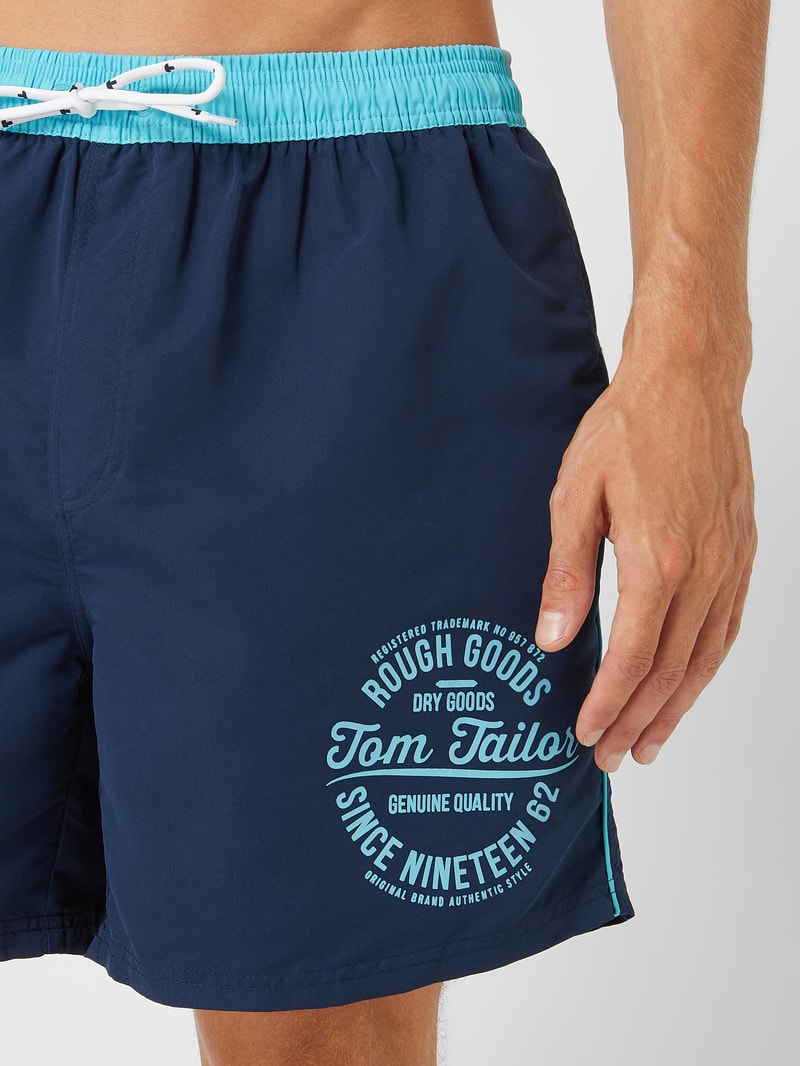 Badehose mit Label-Print in marineblau
