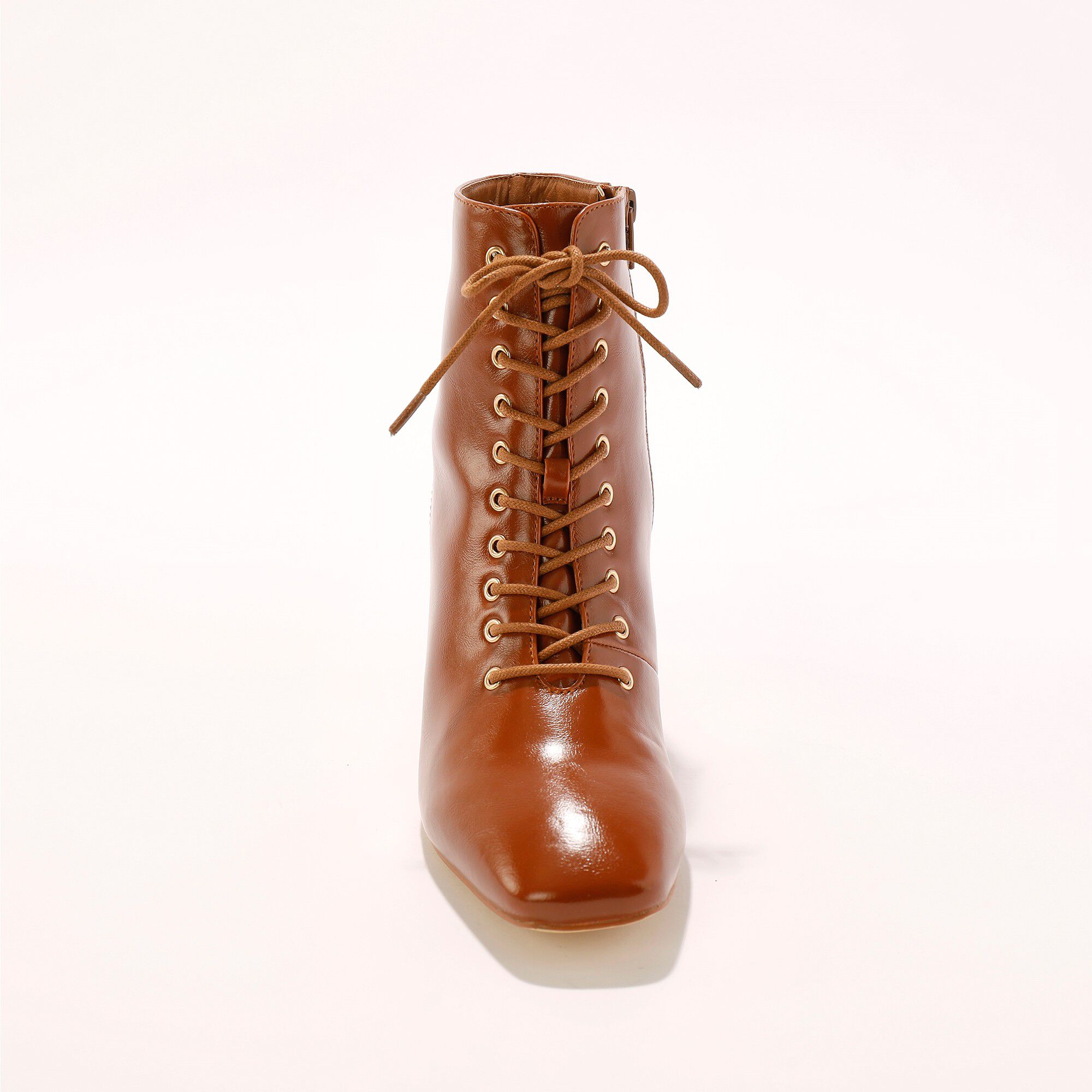 Bottines lacées à talon