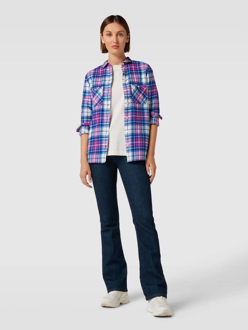 Flanellbluse mit Brusttaschen in himmelblau