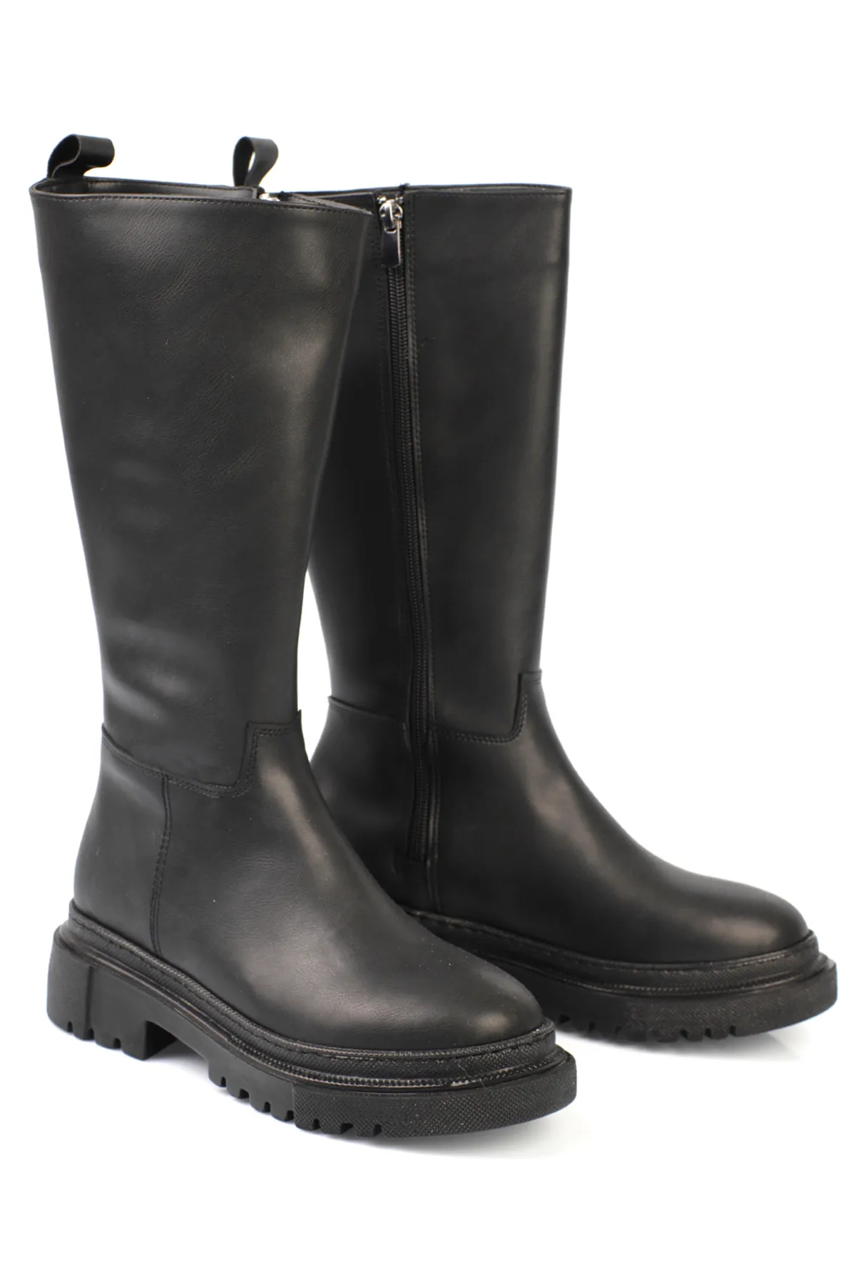 Capone Outfitters  Damenstiefel mit flacher Sohle