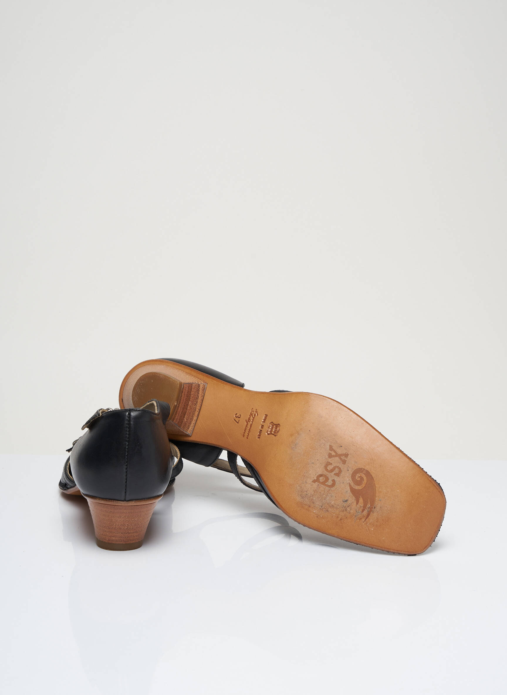 Xsa Escarpins Femme couleur noir