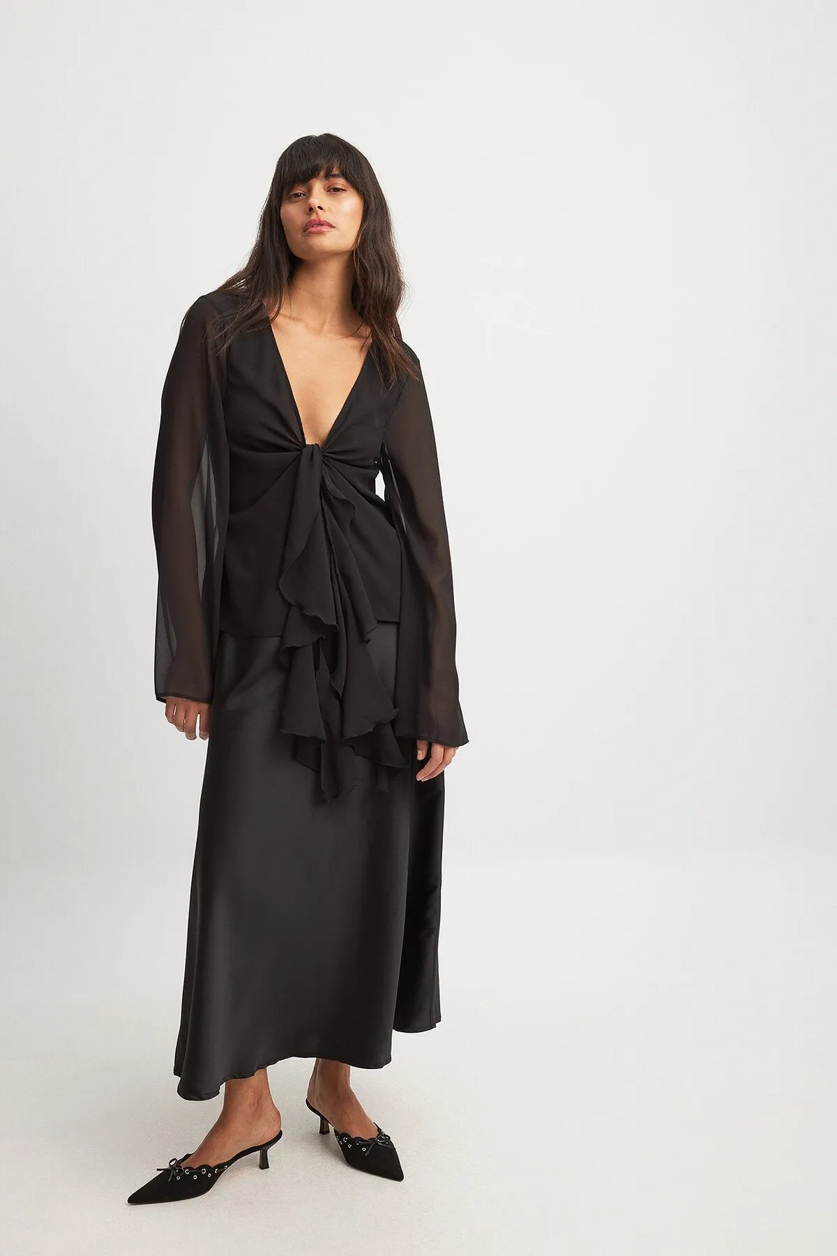 NA-KD  Rüschenoberteil aus Chiffon mit Bindedetail