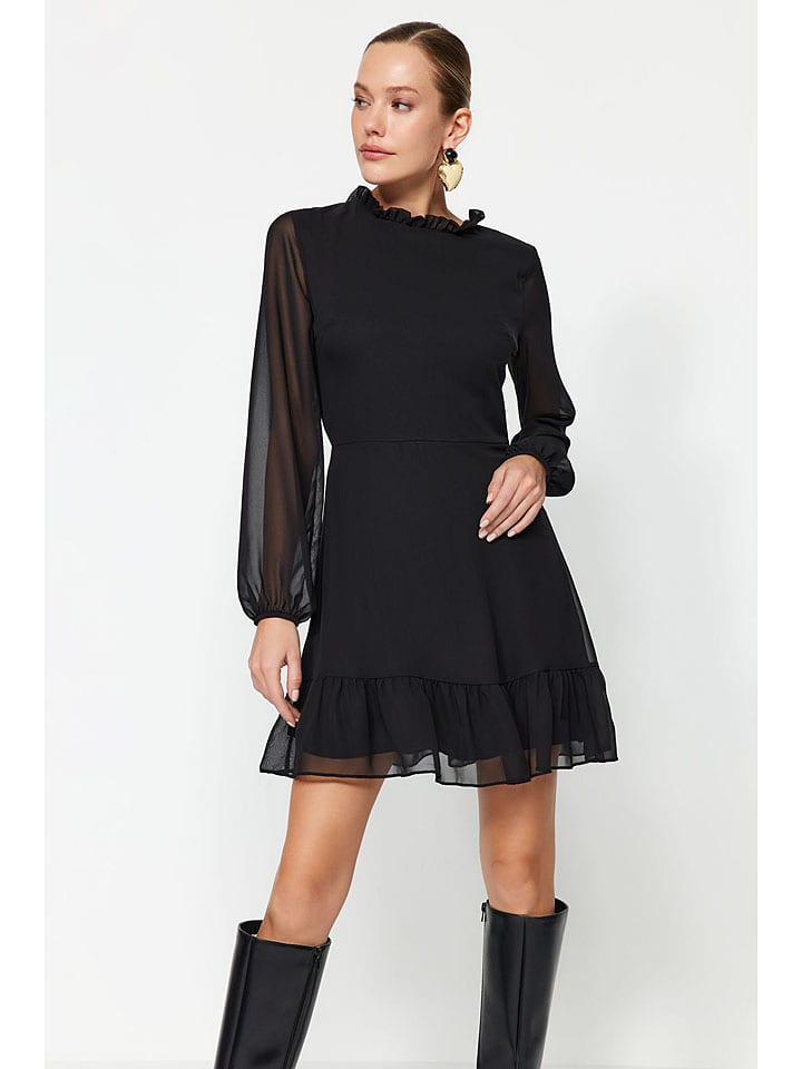 trendyol Kleid in Schwarz günstig kaufen
