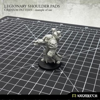 Legionary Shoulder Pads: Cranium Pattern