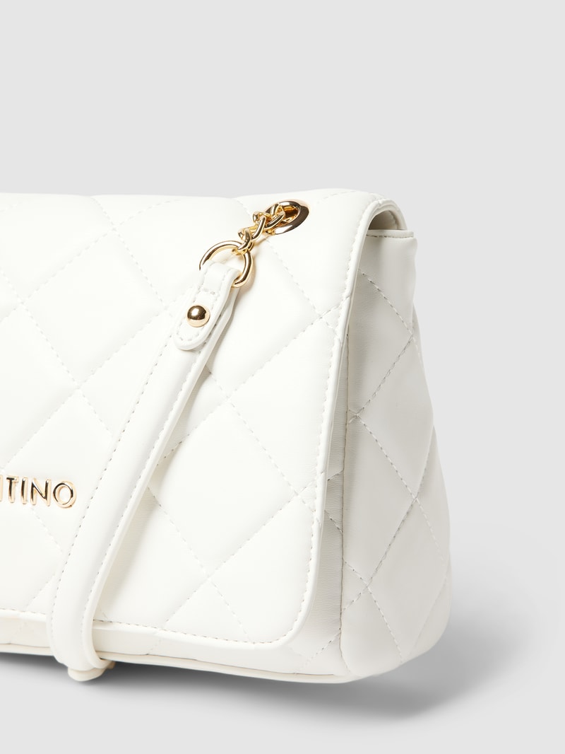 Crossbody Bag mit Label-Applikation Modell 'OCARINA' in weiß