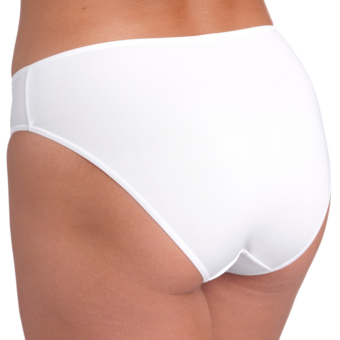 3 Damen Slips im Basic-Look