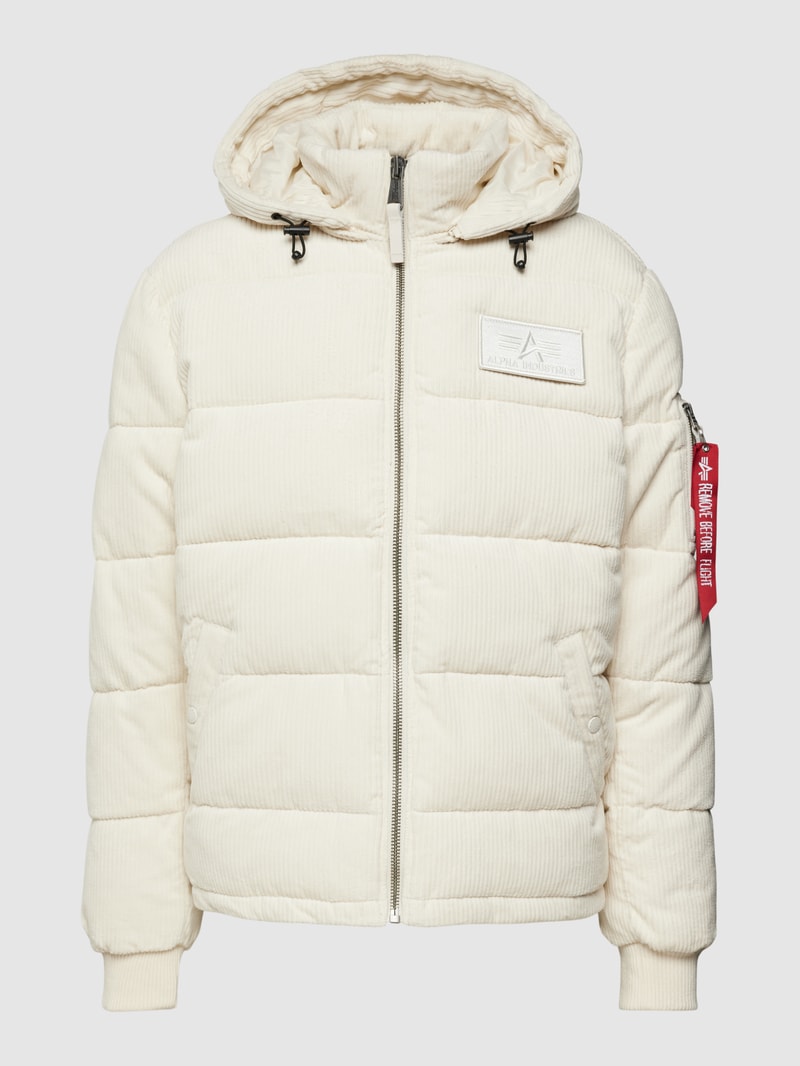 Steppjacke mit Label-Details in offwhite