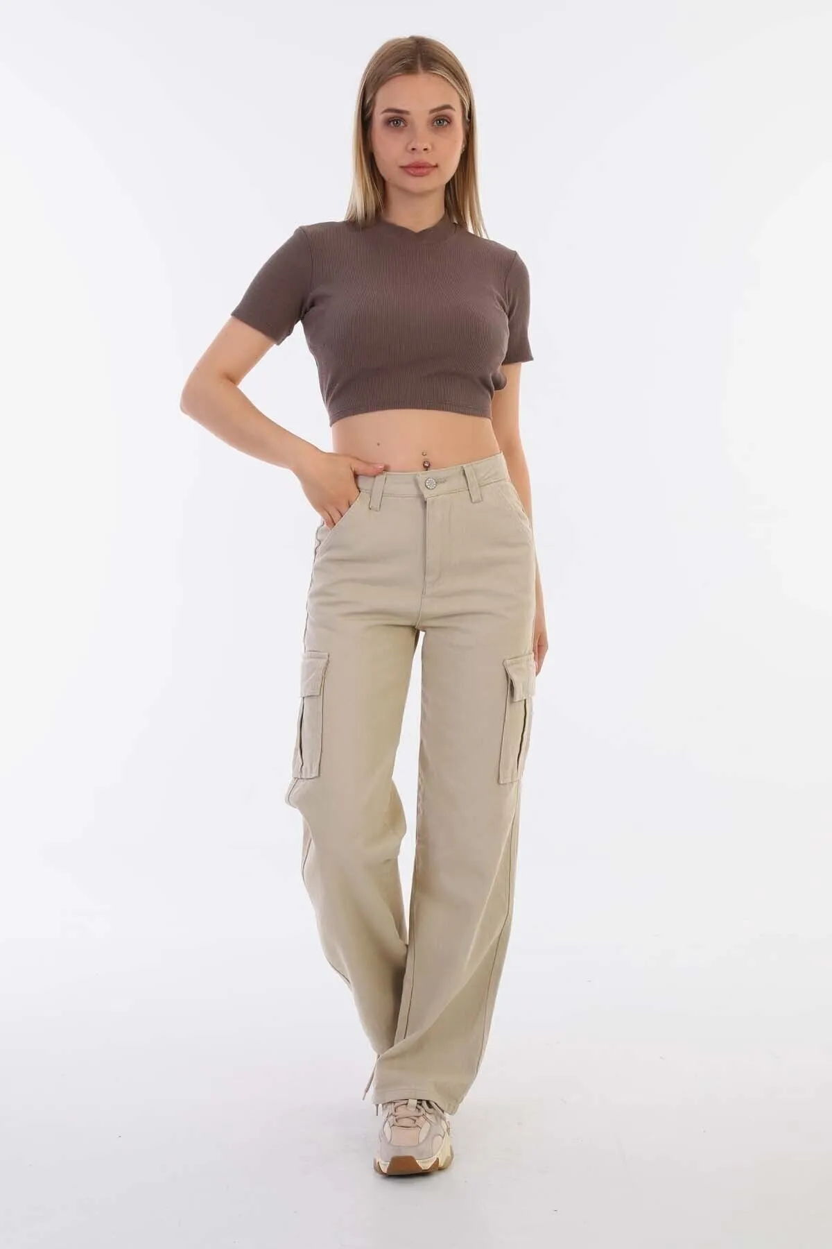 BİKELİFE  Beigefarbene Cargohose mit hoher Taille und weitem Bein für Damen