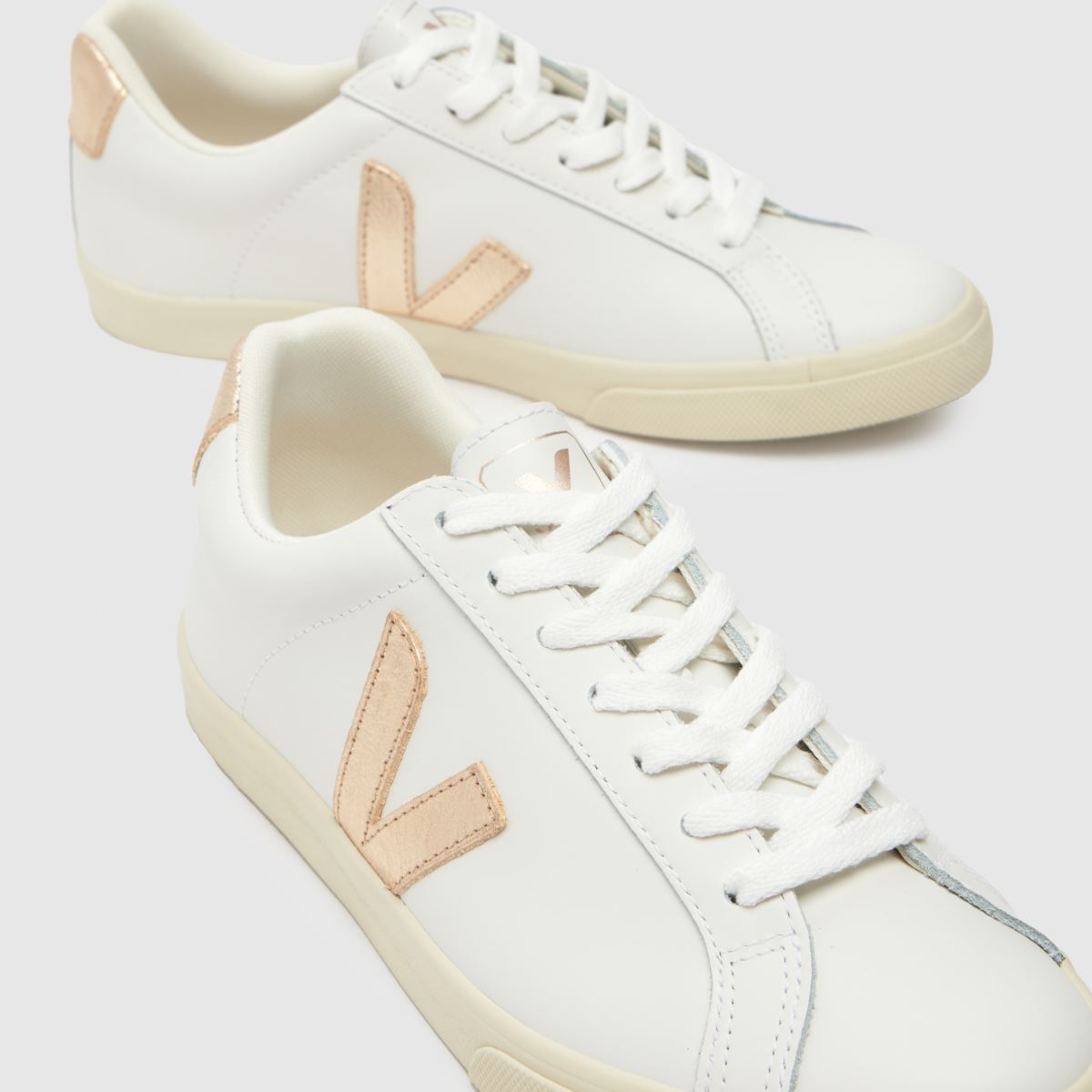 VEJA esplar-sneakers i vitt och guld