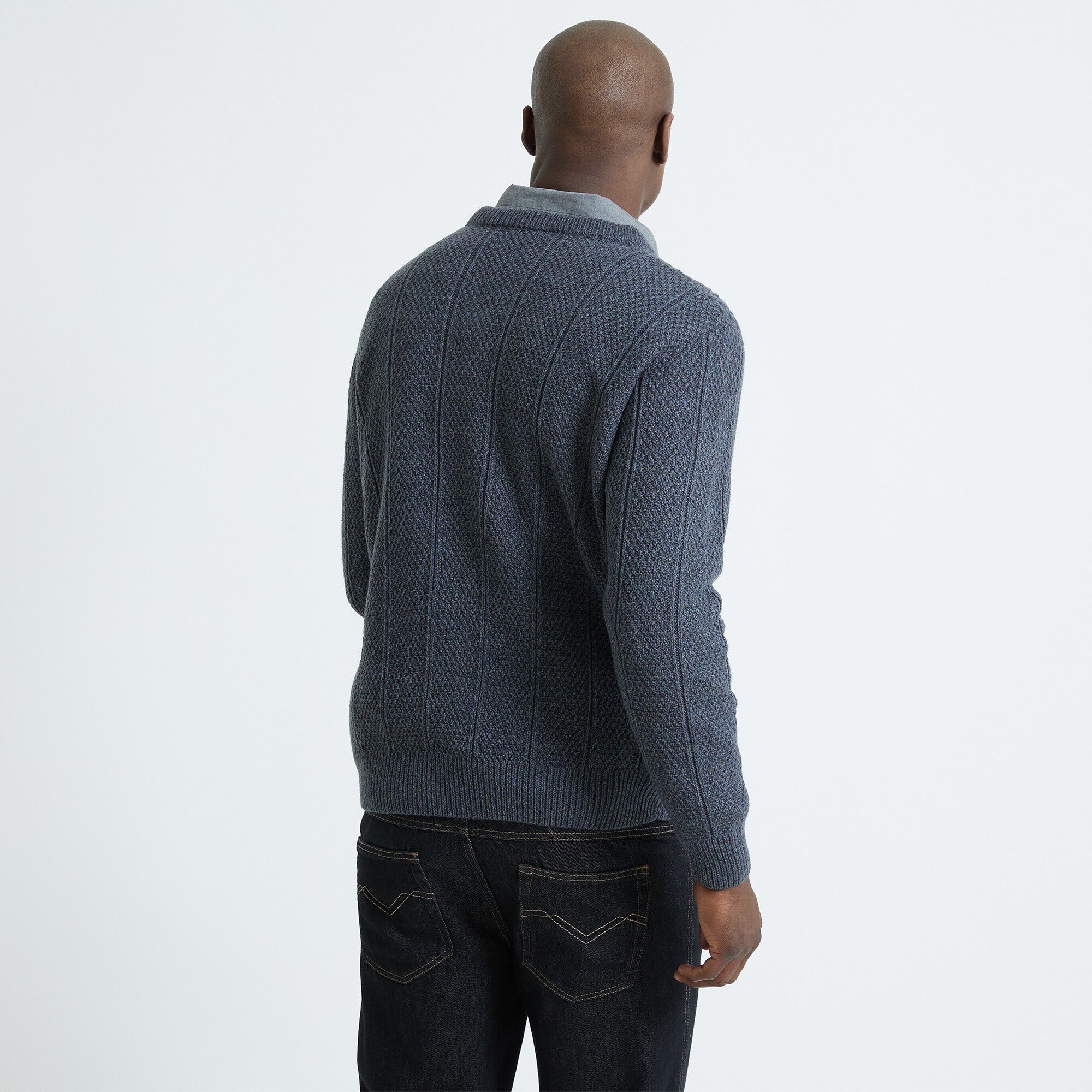Pull col V maille irlandaise