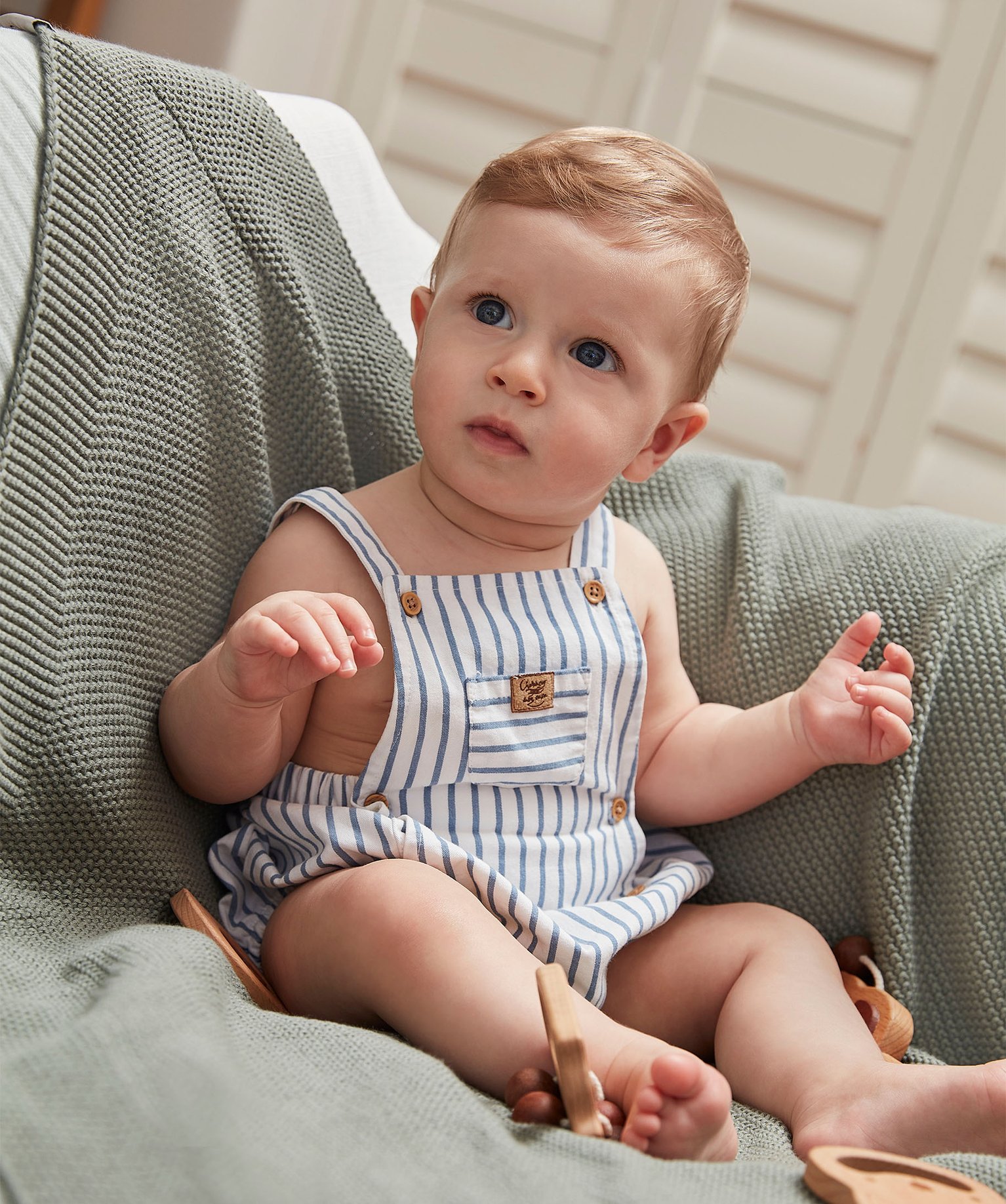 Combishort bébé à bretelles coupe barboteuse ecru | GEMO