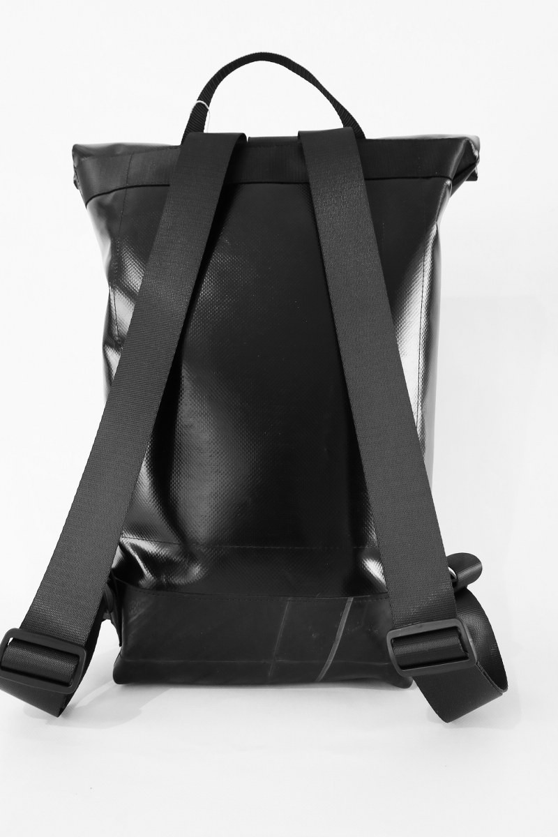 LEONCA Handtaschen schwarz Rollrucksack LKW-Plane Schwarz S