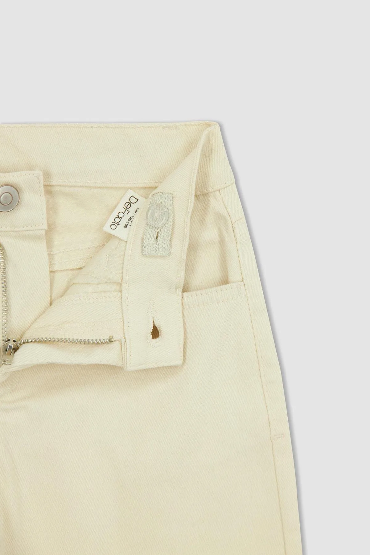 DeFacto  Jungen-Gabardine-Hose mit normaler Passform Z3321a623sp
