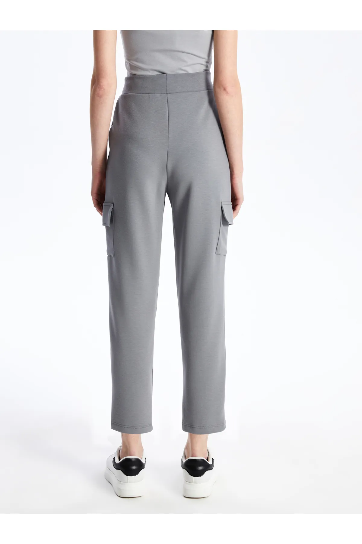 LC Waikiki  Gerade geschnittene Damen-Cargo-Jogginghose mit elastischem Bund