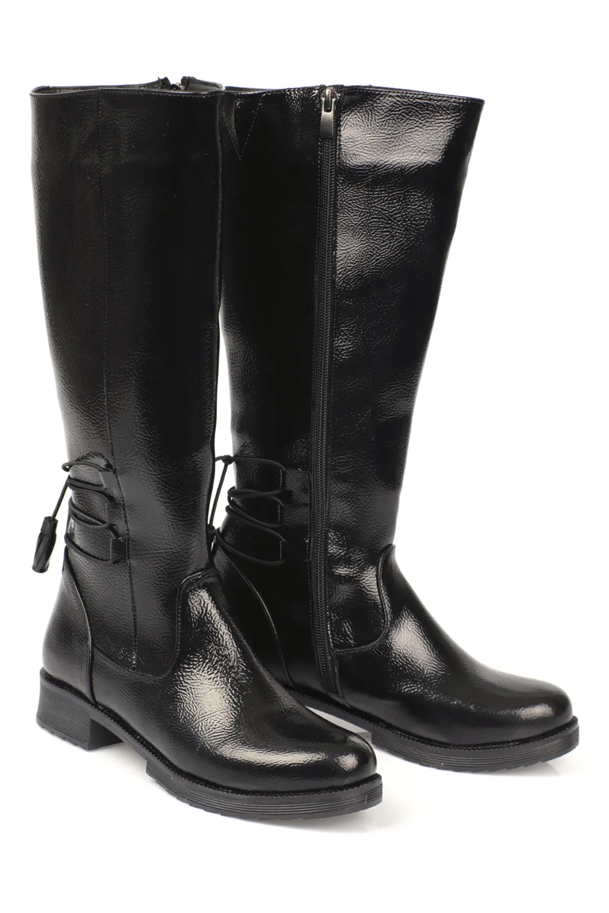 Capone Outfitters  Damenstiefel aus knitterigem Lackleder unterhalb des Knies und des Knöchels mit Schnürung und seitlichem Reißverschluss