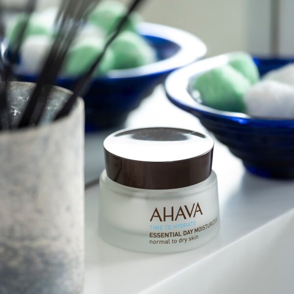 Ahava Time To Hydrate Essential Day Moisturizer normale/trockene Haut Tagescreme