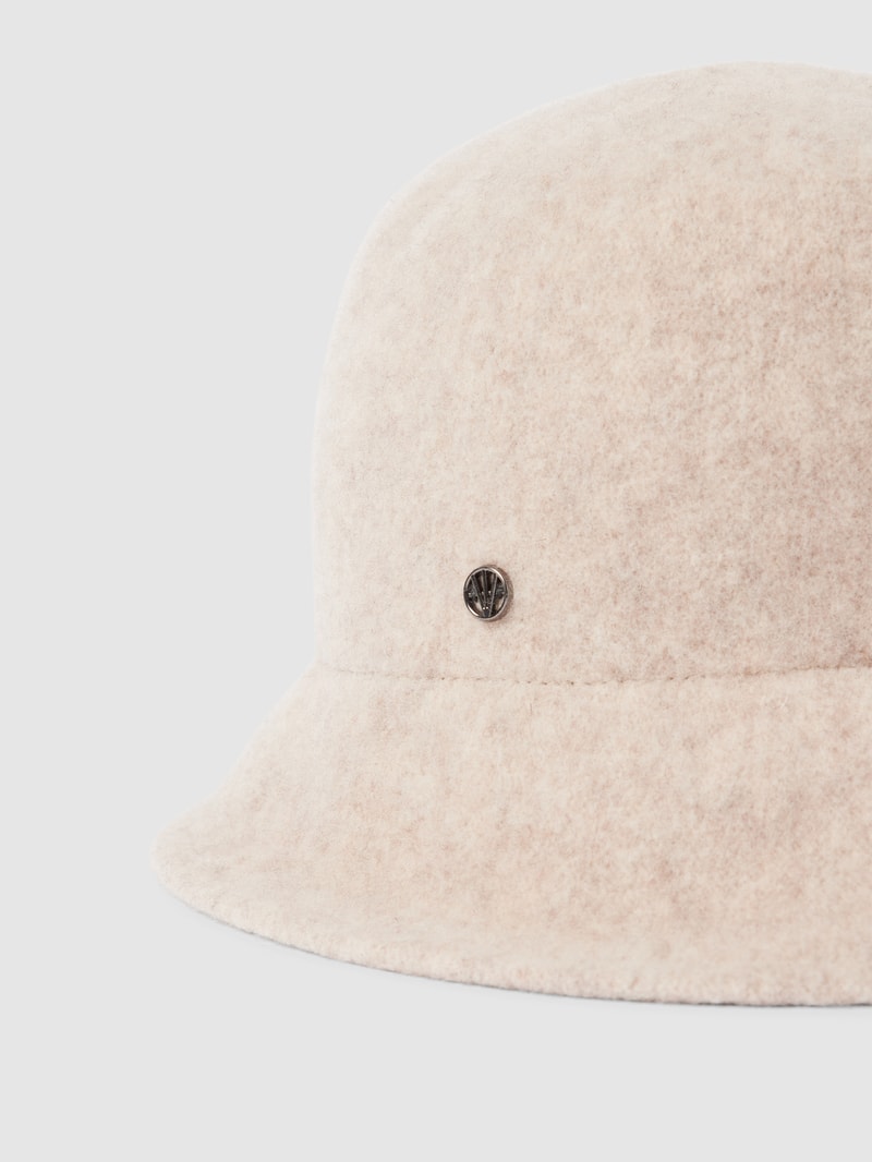 Hut aus Woll-Mix mit breiter Krempe und Label-Detail in beige