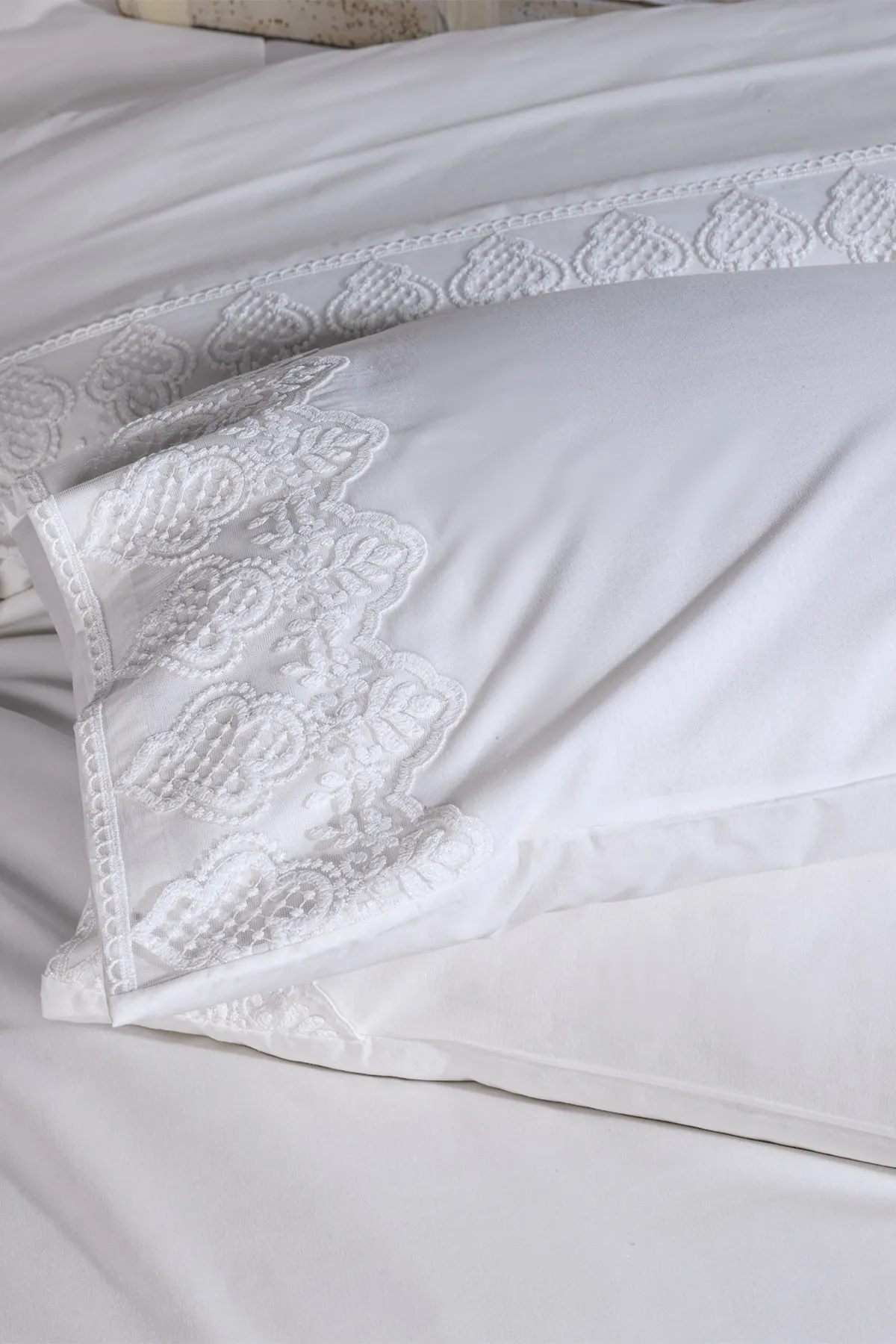Çeyiz Diyarı  Hüsna Mitgift-Bettbezug-Set aus französischer Spitze, Creme