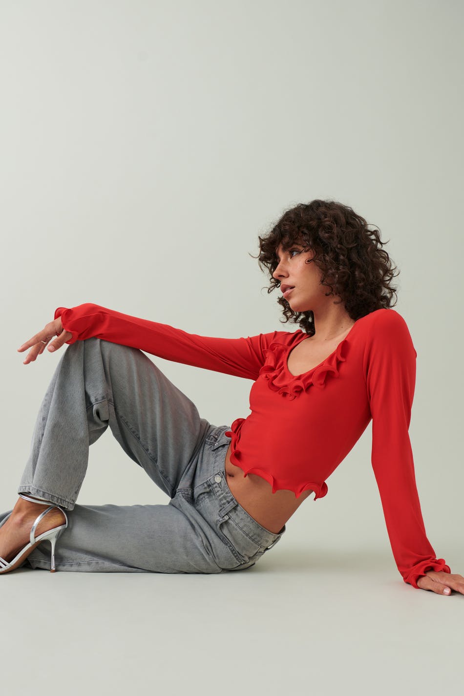 Wire ruffle top