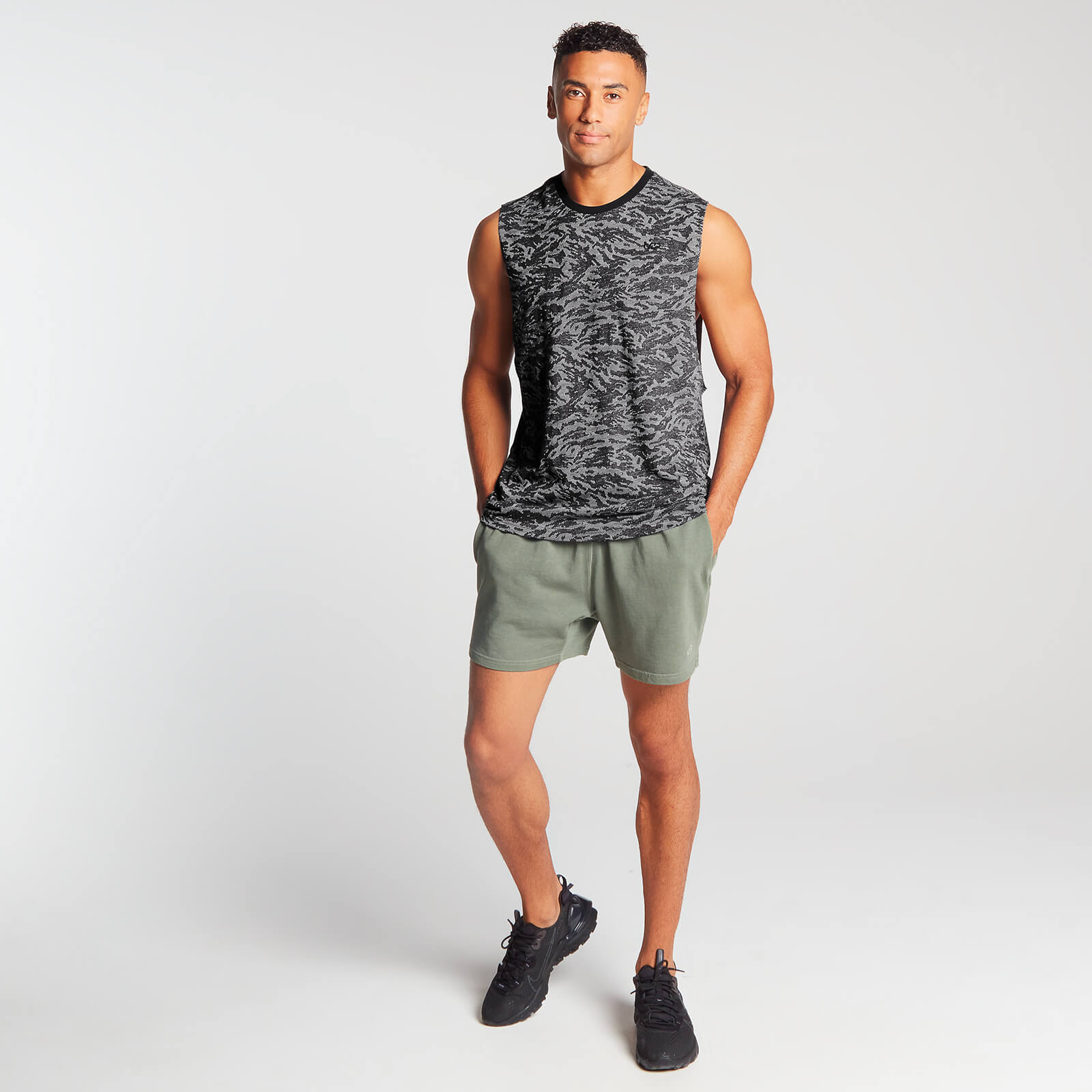 Débardeur d’entraînement à imprimé camouflage MP pour hommes – Noir