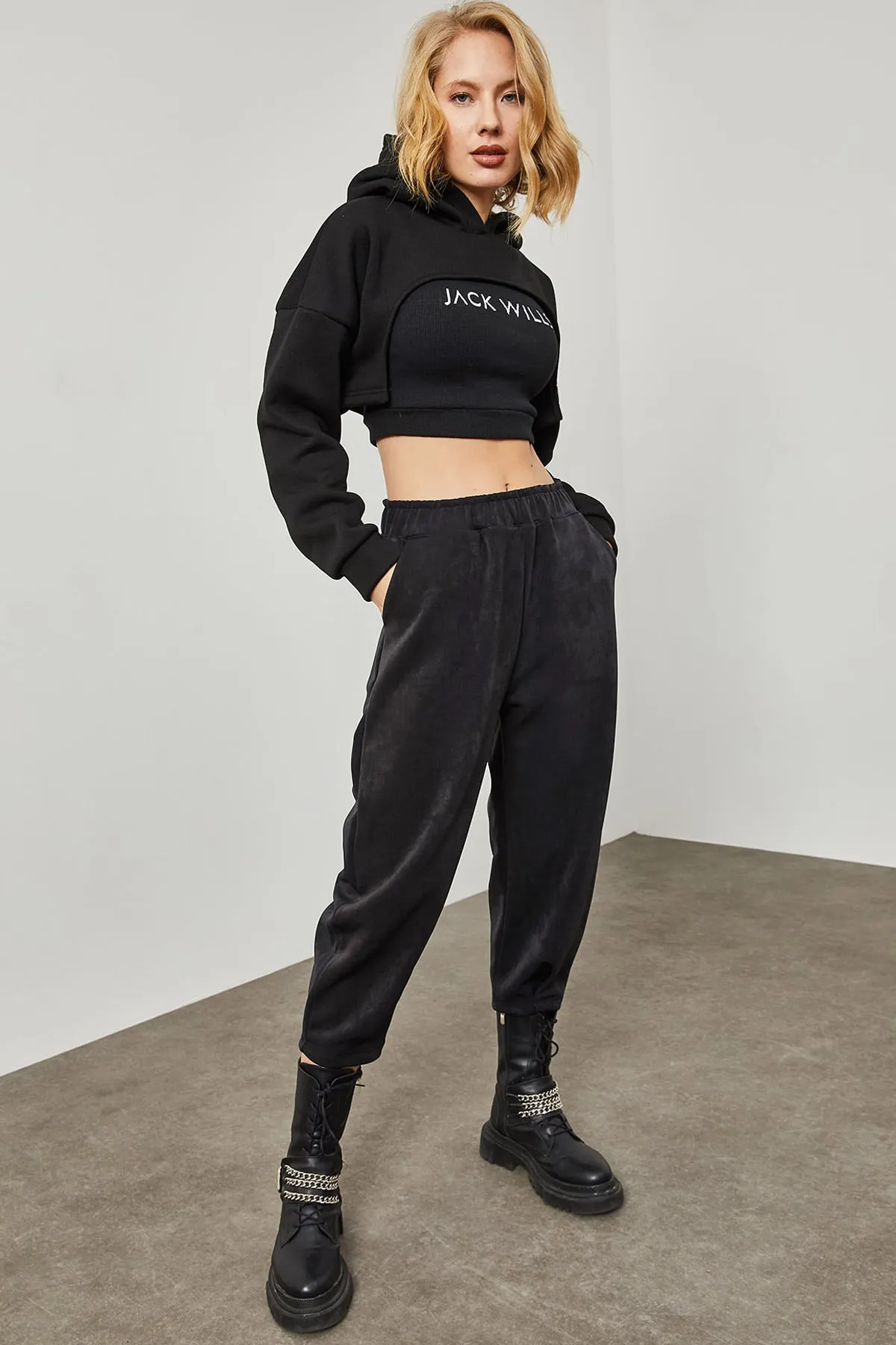 XHAN  Schwarze Wildleder-Jogginghose für Damen 2KZK8-12212-02