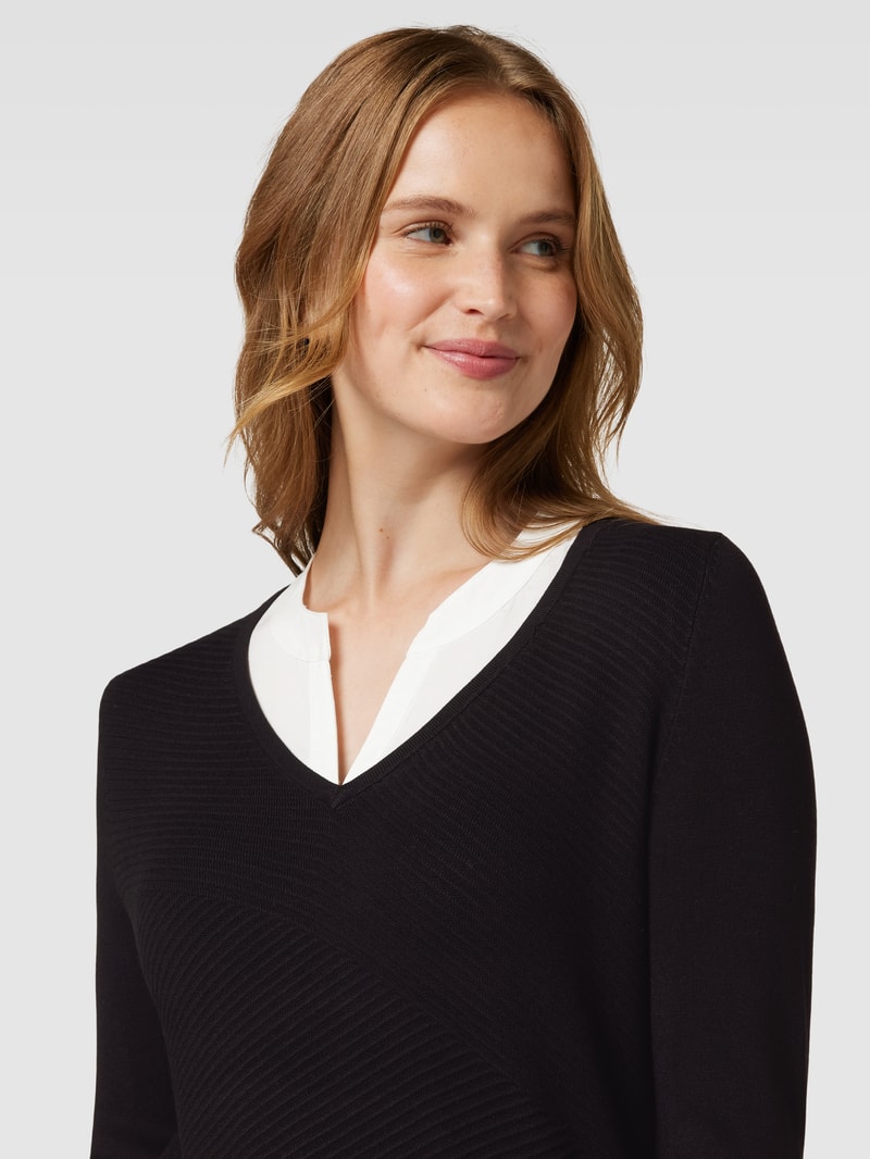 Strickpullover im Double-Layer-Look in schwarz