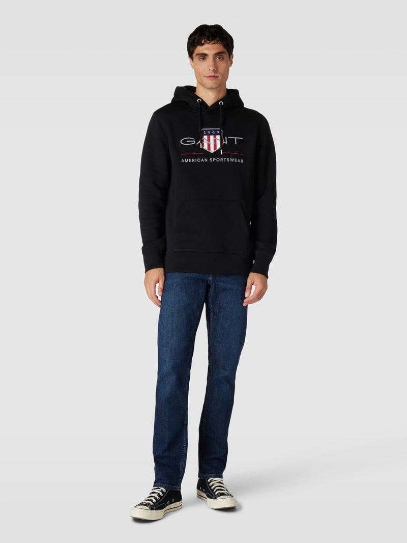 Hoodie mit Label-Stitching Modell 'ARCHIVE SHIELD' in schwarz