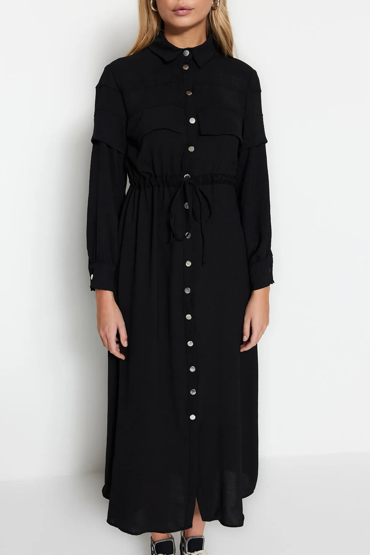 Trendyol Modest  Schwarzer Taillengürtel mit Kordelzug, gewebter Abnehm-Cap & Ferace TCTSS23KF00002