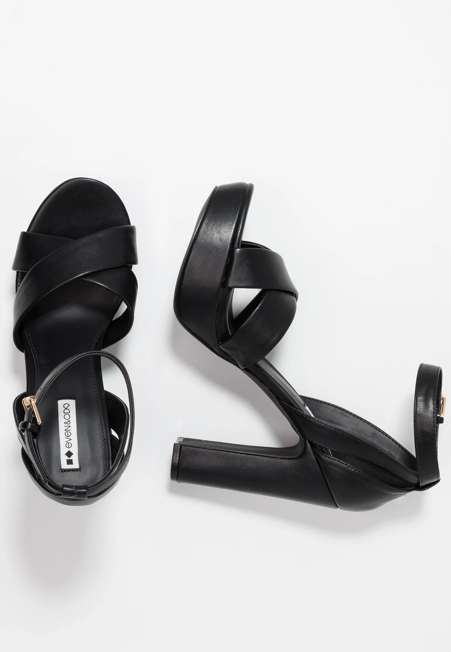 Sandalias de tacón par e impar