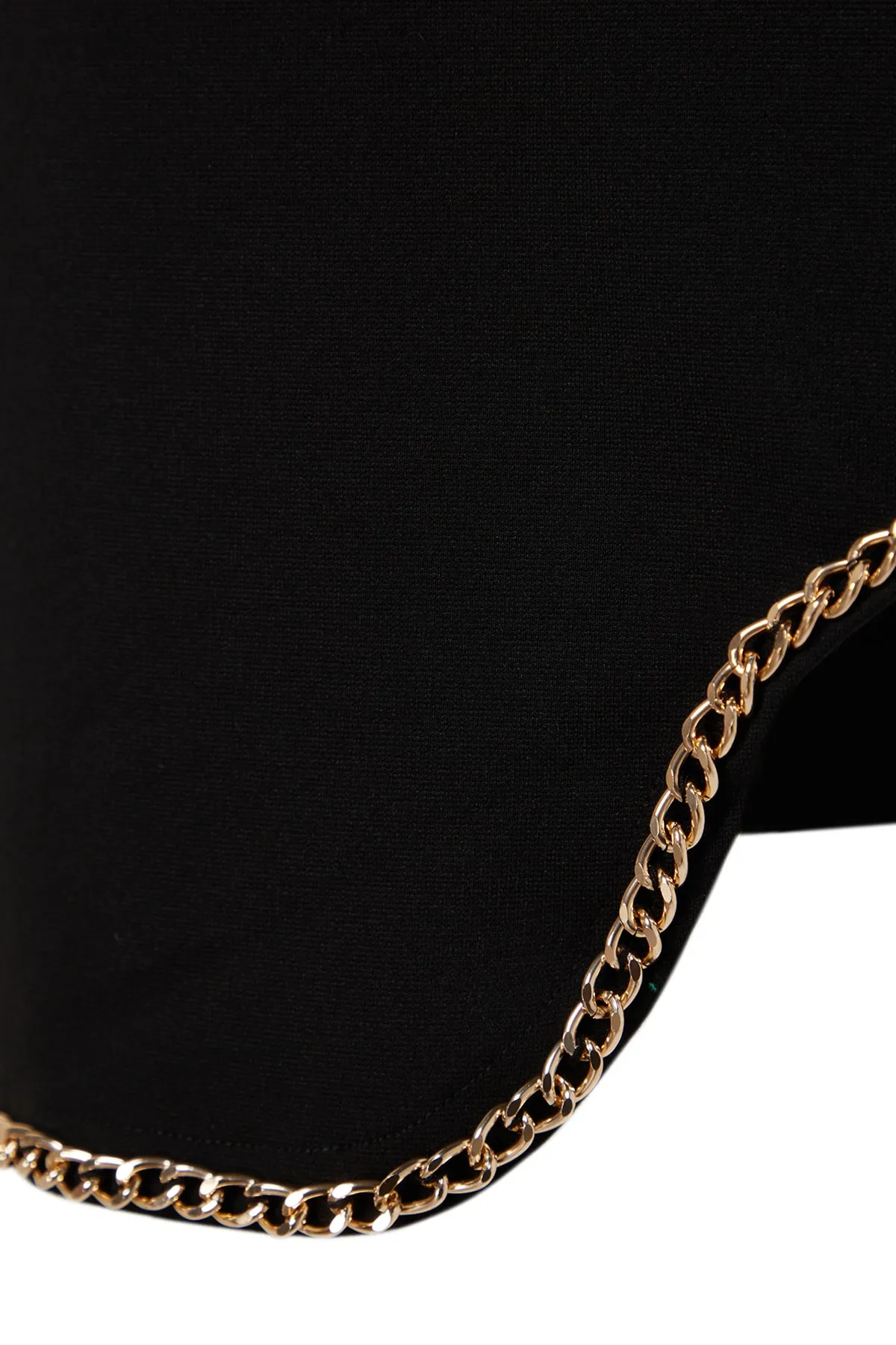 Trendyol Curve  Schwarzer Strickrock mit Kettendetail TBSSS23AZ00024