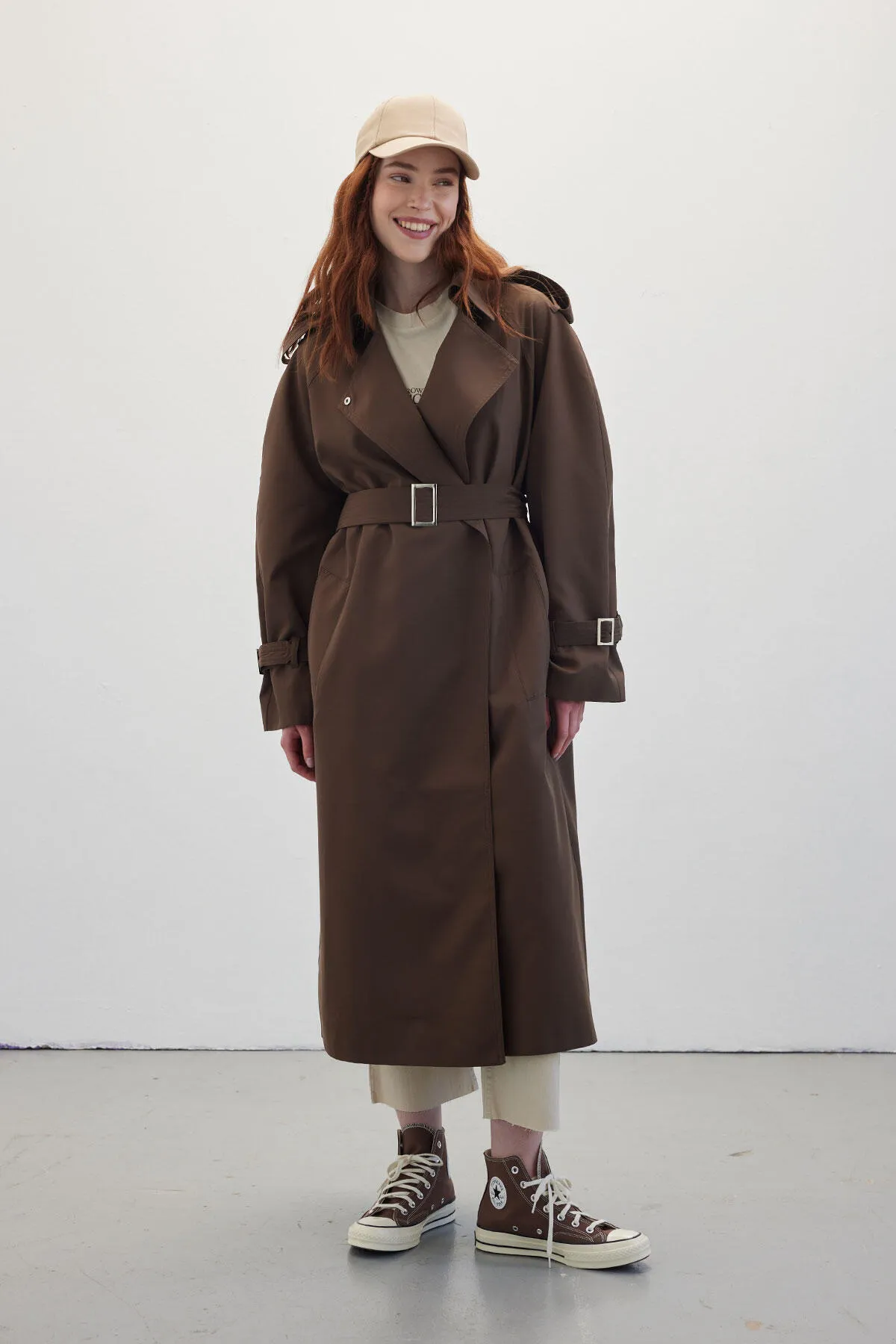 Manuka  FLIEßENDER TRENCHCOAT MIT GÜRTEL, BITTERBRAUN