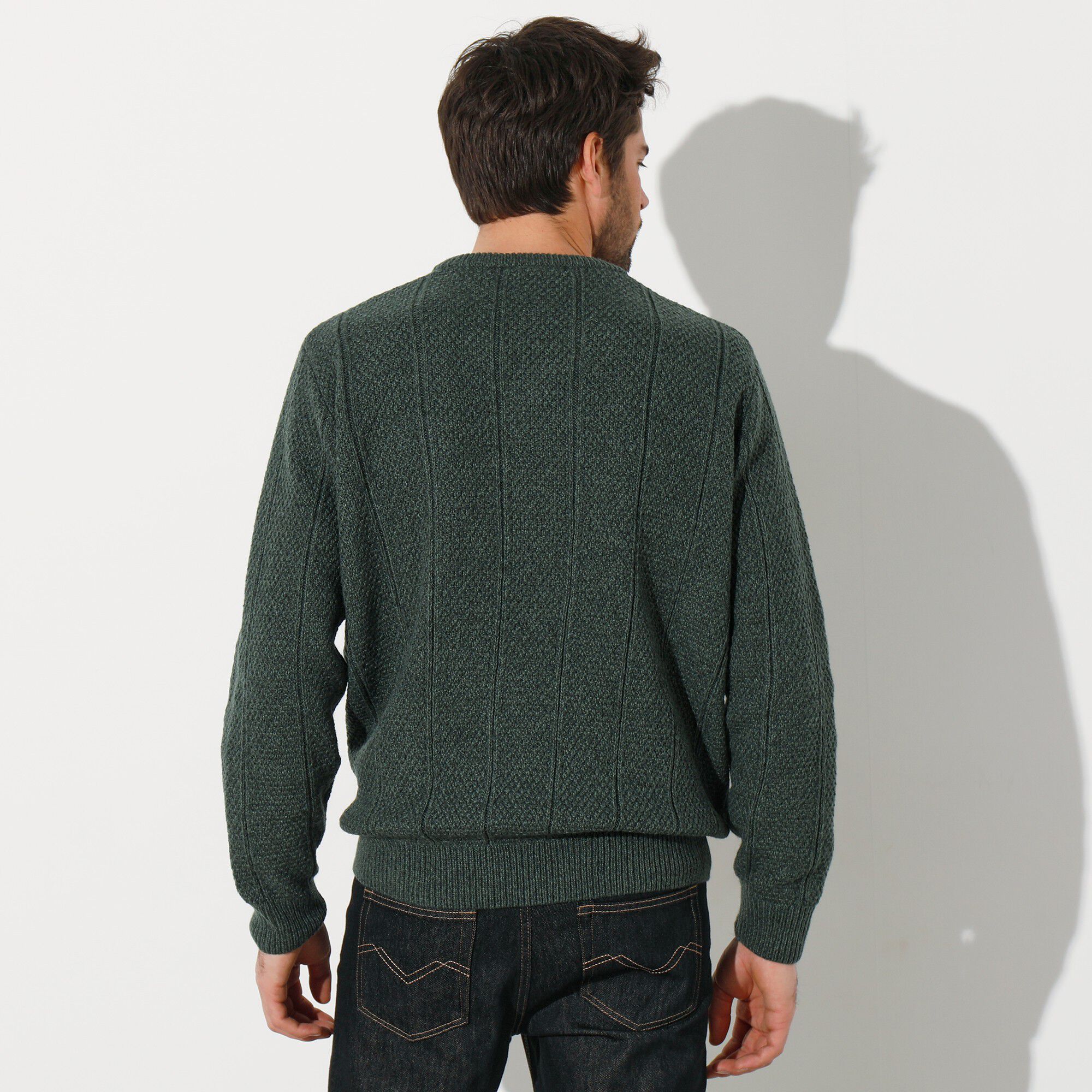 Pull col V maille irlandaise