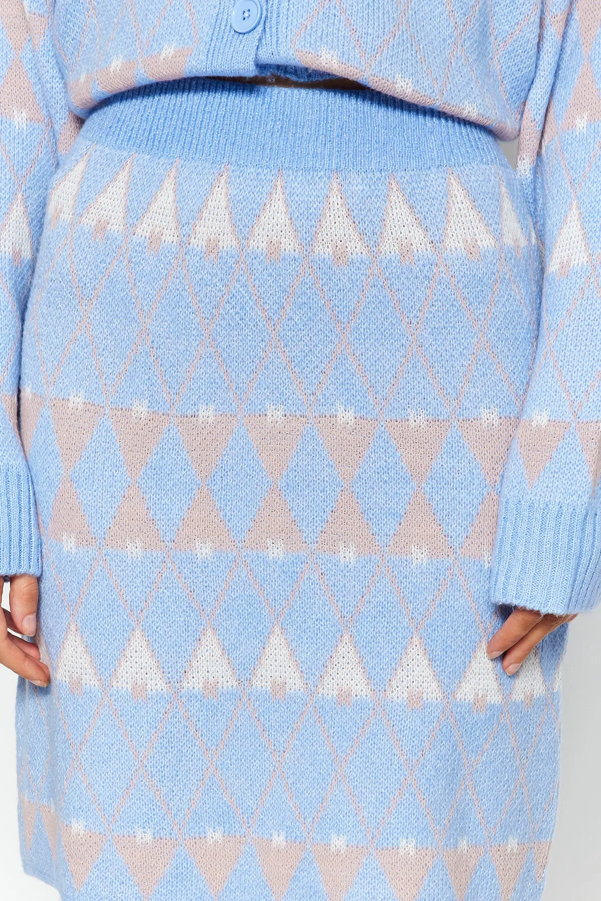Trendyol Collection  Blaues, weit geschnittenes Strickoberteil und -unterteil-Set mit Muster TWOAW24AU00055