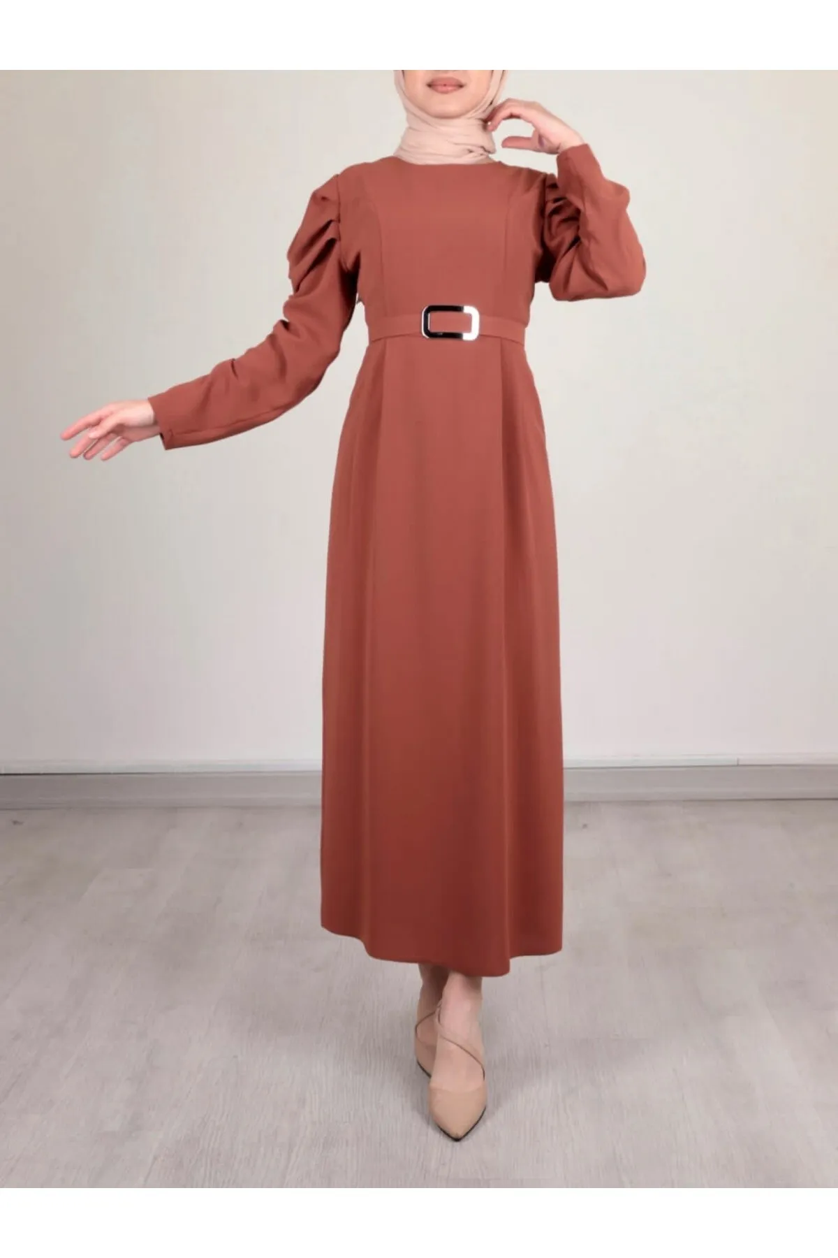 Modamorfo  Kleid mit Wassermelonenärmeln, Gürtel und Schnalle